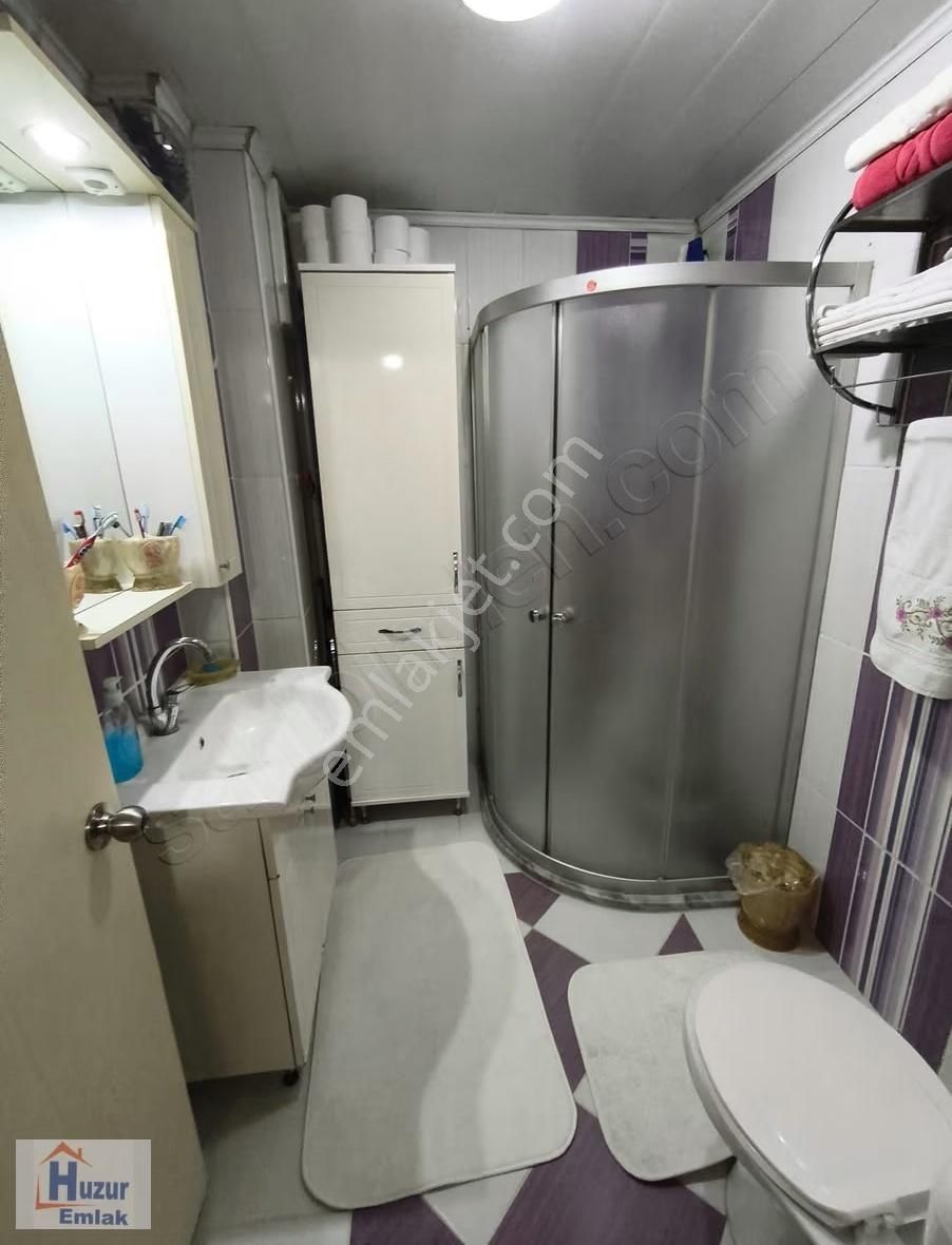 Güvenevler Mah.muhteşem Lokasyanda İçi Yapılı 3+1 Satılık Daire - Görsel 9