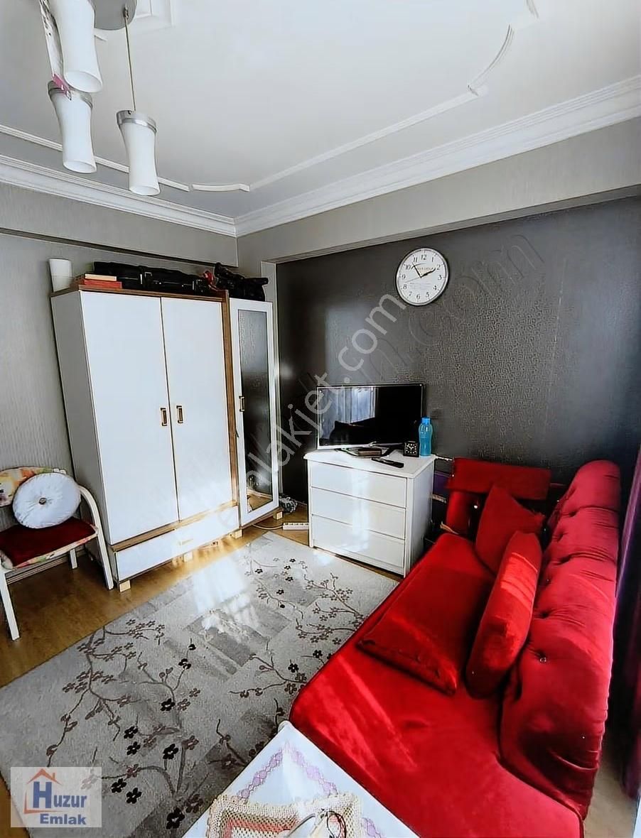 Güvenevler Mah.muhteşem Lokasyanda İçi Yapılı 3+1 Satılık Daire - Görsel 31