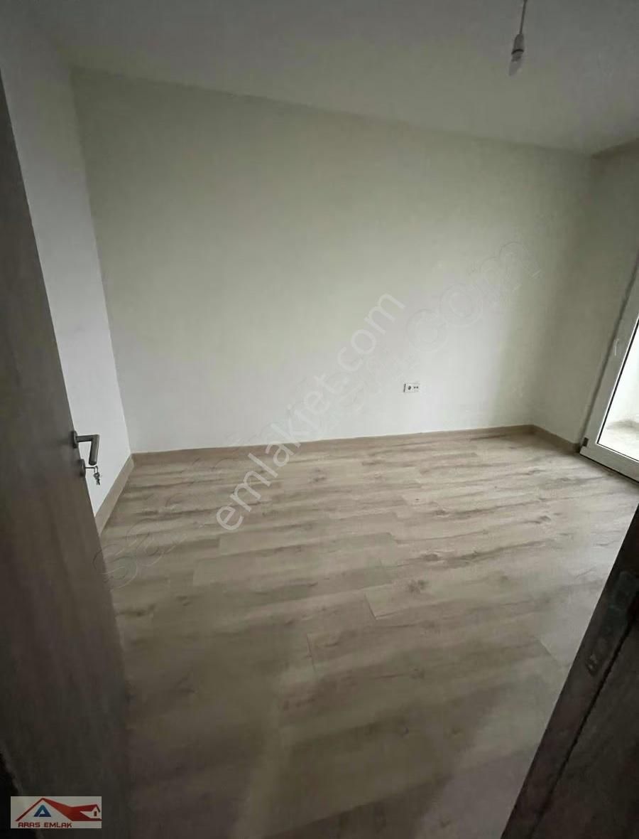 Tokide Site İçi Köşe Başında 2+1 Boyası Yapılacak Ara Kat Ferah - Görsel 3
