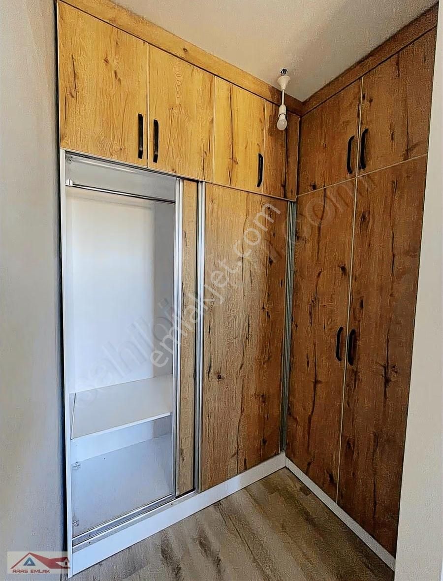 Tokide Site İçinde Kaçmaz Kısmı Eşyalı Katta Geniş Daire - Görsel 8