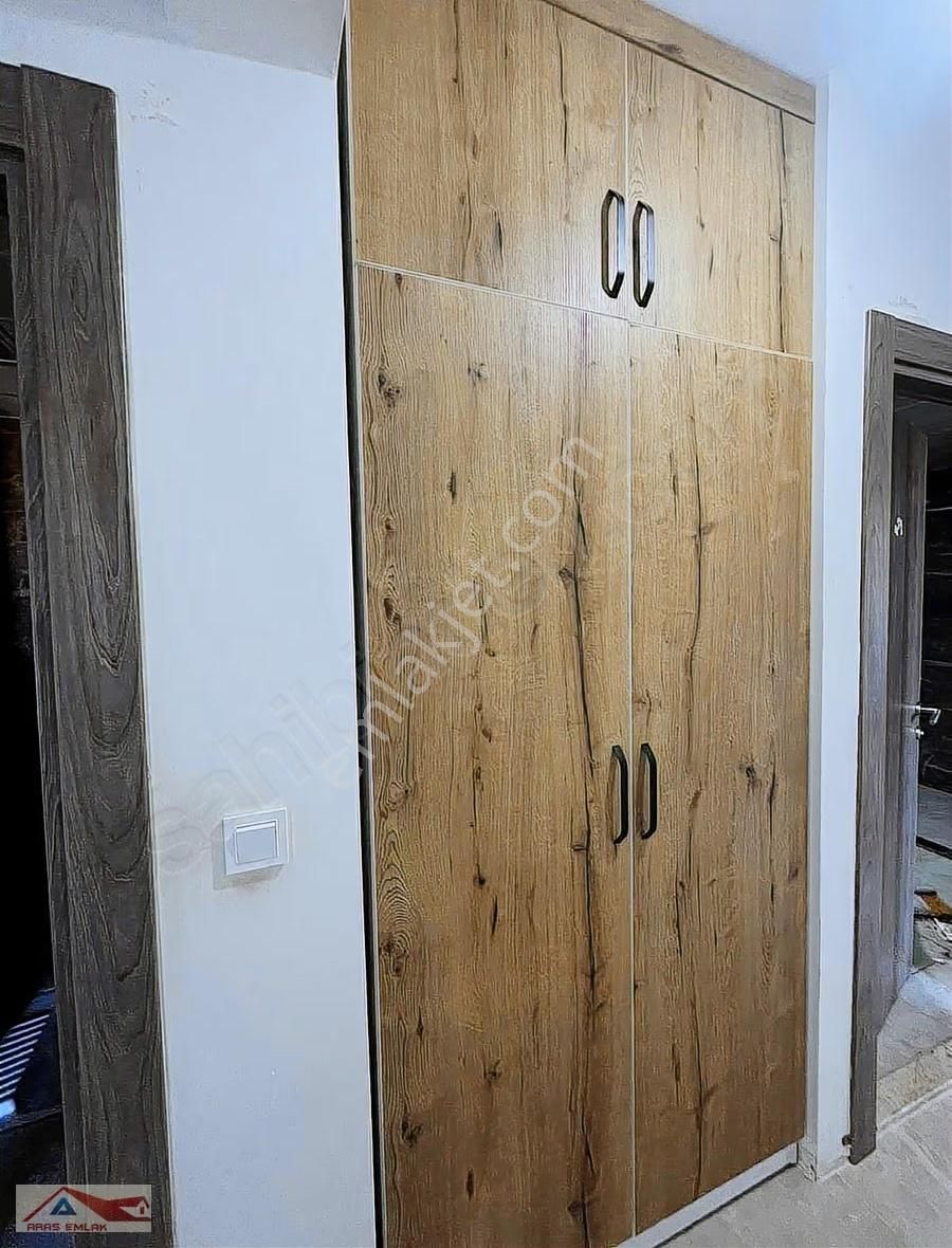 Tokide Site İçinde Kaçmaz Kısmı Eşyalı Katta Geniş Daire - Görsel 15