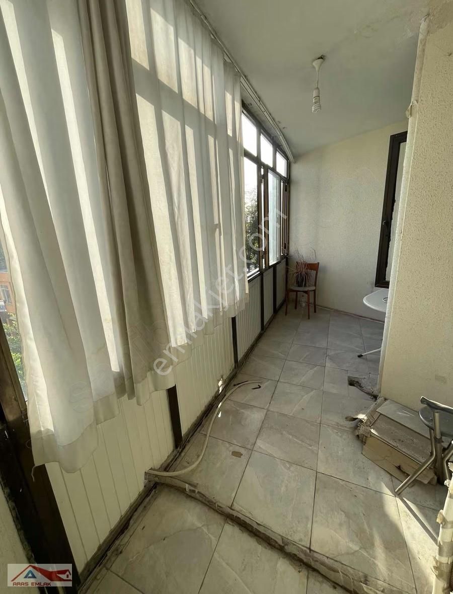 Çarşının Ortasında Katta Asansörlü Ferah Merkezde Daire - Görsel 3