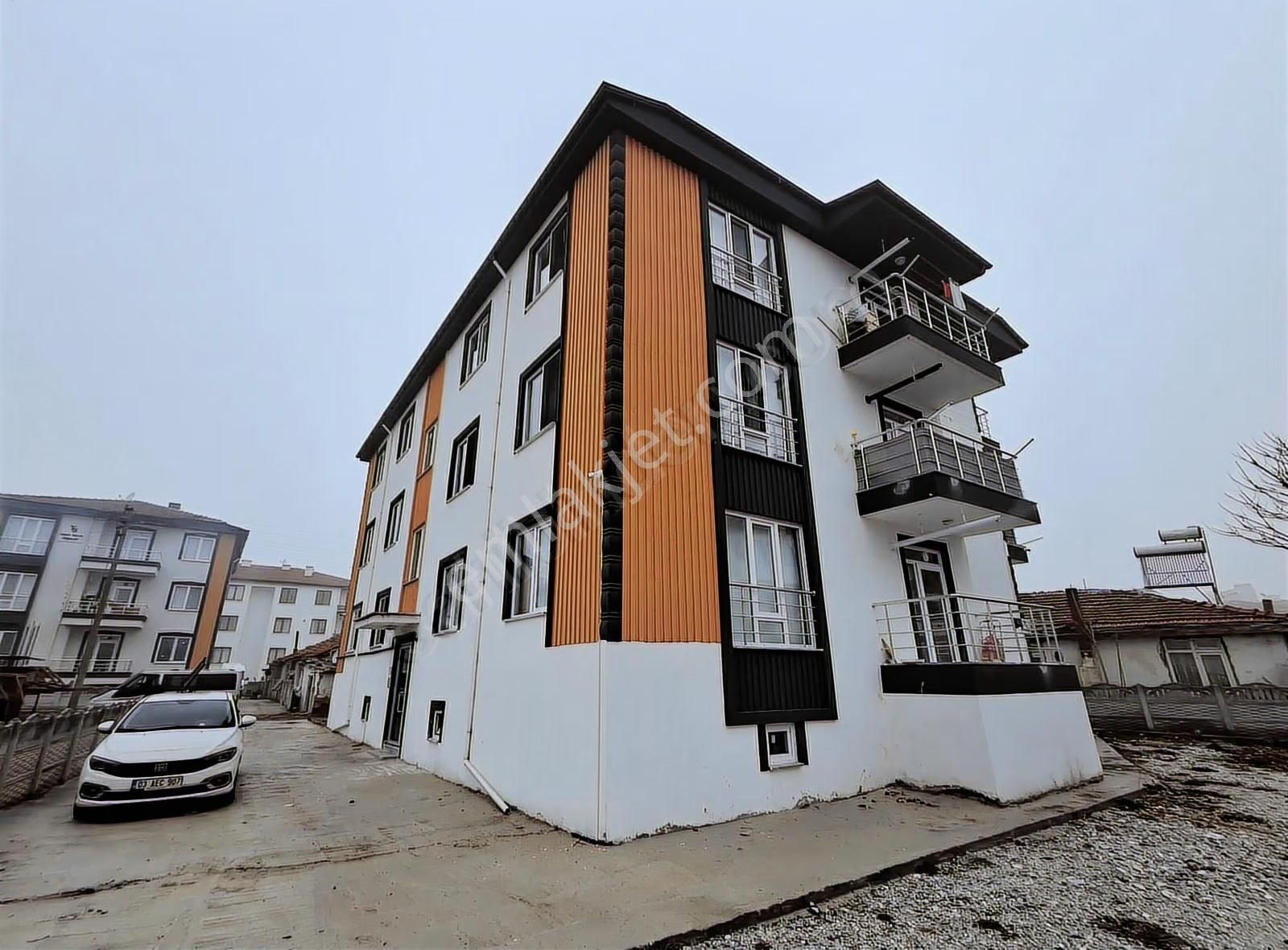 Satılık 3+1 Yeni Lüks Daire Arakat Güney Ebeveyn Kiler Mareşal - Görsel 34