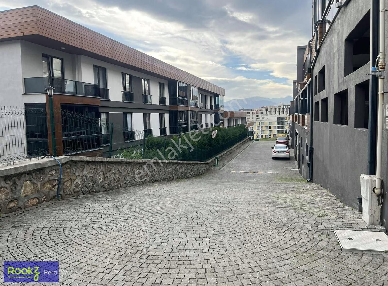 Güvenlikli Site İçi Kapalı Otoparklı Satılık Lüks 3+1 Köşe Daire - Görsel 35