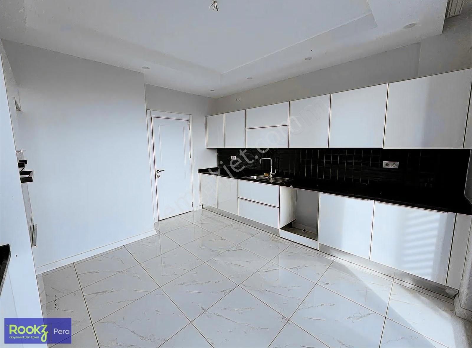 Güvenlikli Site İçi Kapalı Otoparklı Satılık Lüks 3+1 Köşe Daire - Görsel 34
