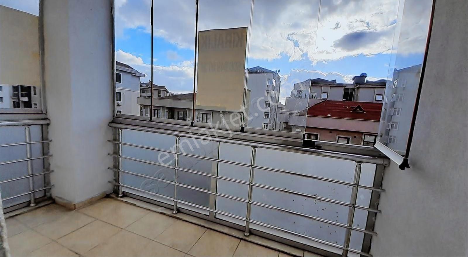 Ataşehir Yenişehir Mh. En Prestijli Binasında 3+1 Net 140 M2 - Görsel 17