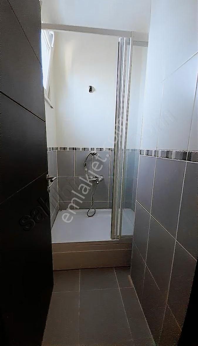 Ataşehir Yenişehir Mh. En Prestijli Binasında 3+1 Net 140 M2 - Görsel 7