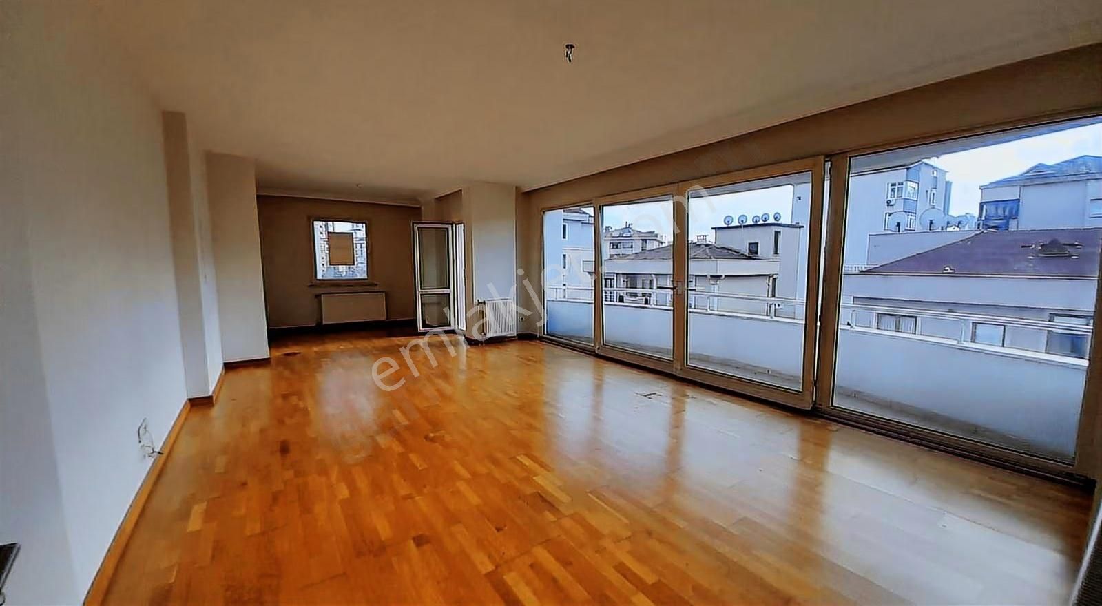 Ataşehir Yenişehir Mh. En Prestijli Binasında 3+1 Net 140 M2 - Görsel 29