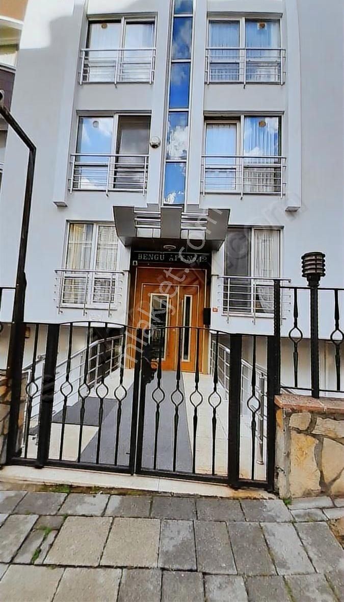 Ataşehir Yenişehir Mh. En Prestijli Binasında 3+1 Net 140 M2 - Görsel 23