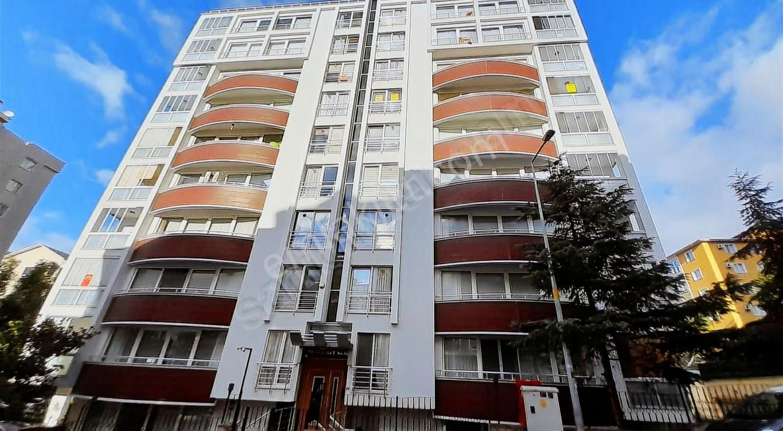 Ataşehir Yenişehir Mh. En Prestijli Binasında 3+1 Net 140 M2