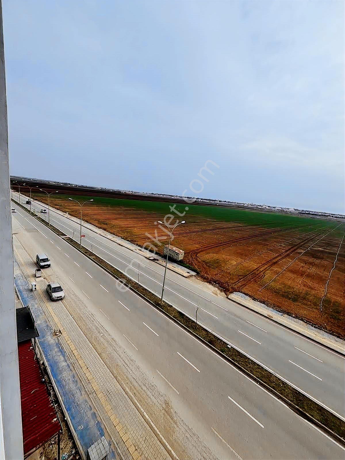 Atc'dan Zembilci Bulvar Üzeri Az Katlı 3+1 Kapalı Mutfak - Görsel 11