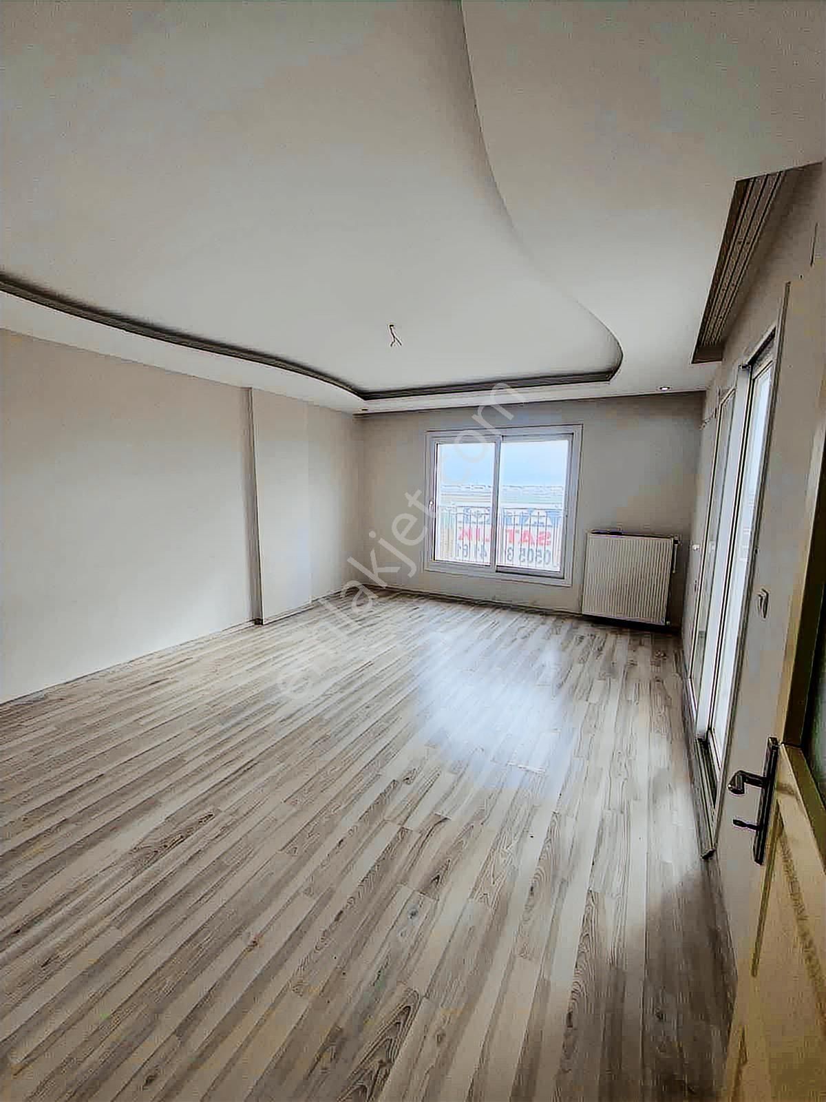 Atc'dan Zembilci Bulvar Üzeri Az Katlı 3+1 Kapalı Mutfak