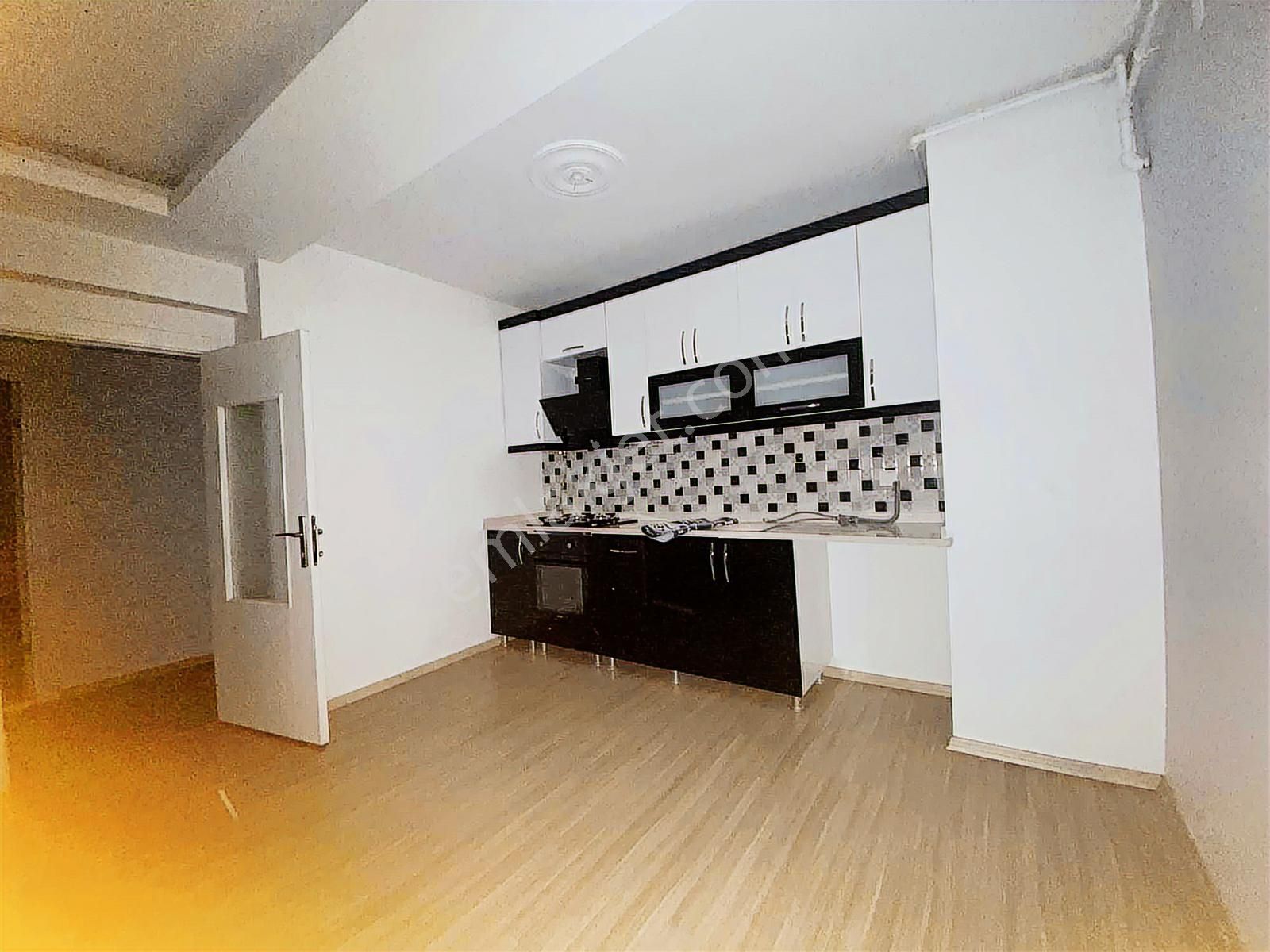 İzmir Çiğli Atatürk Anka Koru Evleri'nde Kiralık 1+1 Daire Cb Ph - Görsel 15