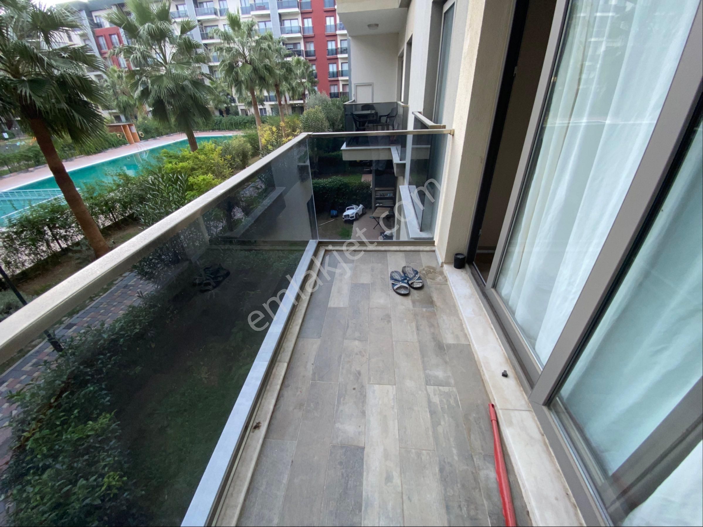 Torbalı’da Havuzlu Sitede Kiralık 1+1 Ara Kat Daire - Görsel 7