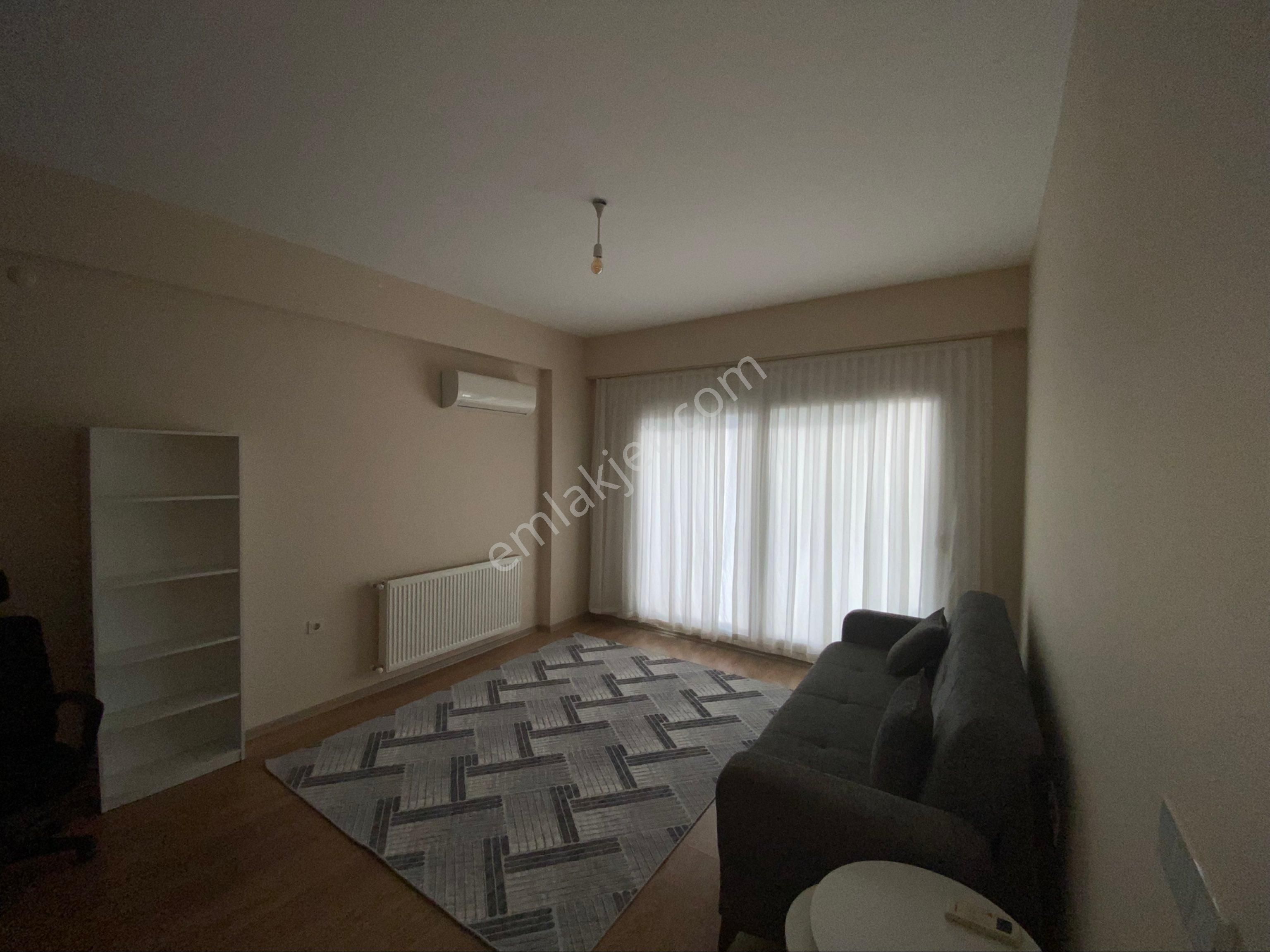 Torbalı’da Havuzlu Sitede Kiralık 1+1 Ara Kat Daire - Görsel 10