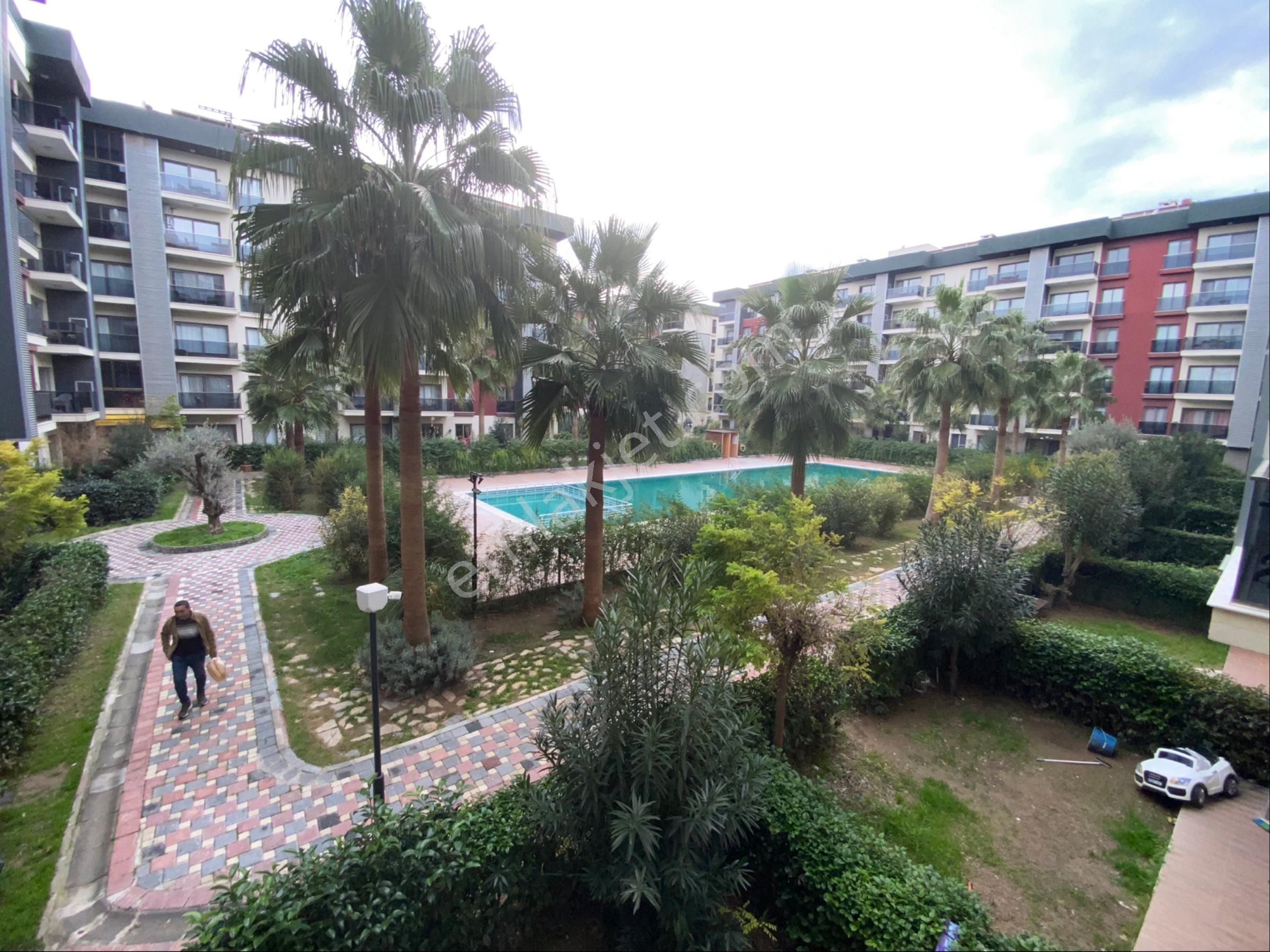 Torbalı’da Havuzlu Sitede Kiralık 1+1 Ara Kat Daire - Görsel 8