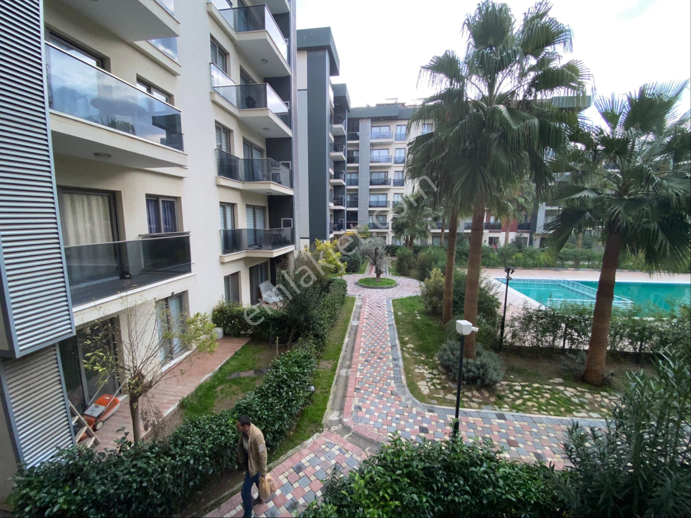 Torbalı’da Havuzlu Sitede Kiralık 1+1 Ara Kat Daire - Görsel 4