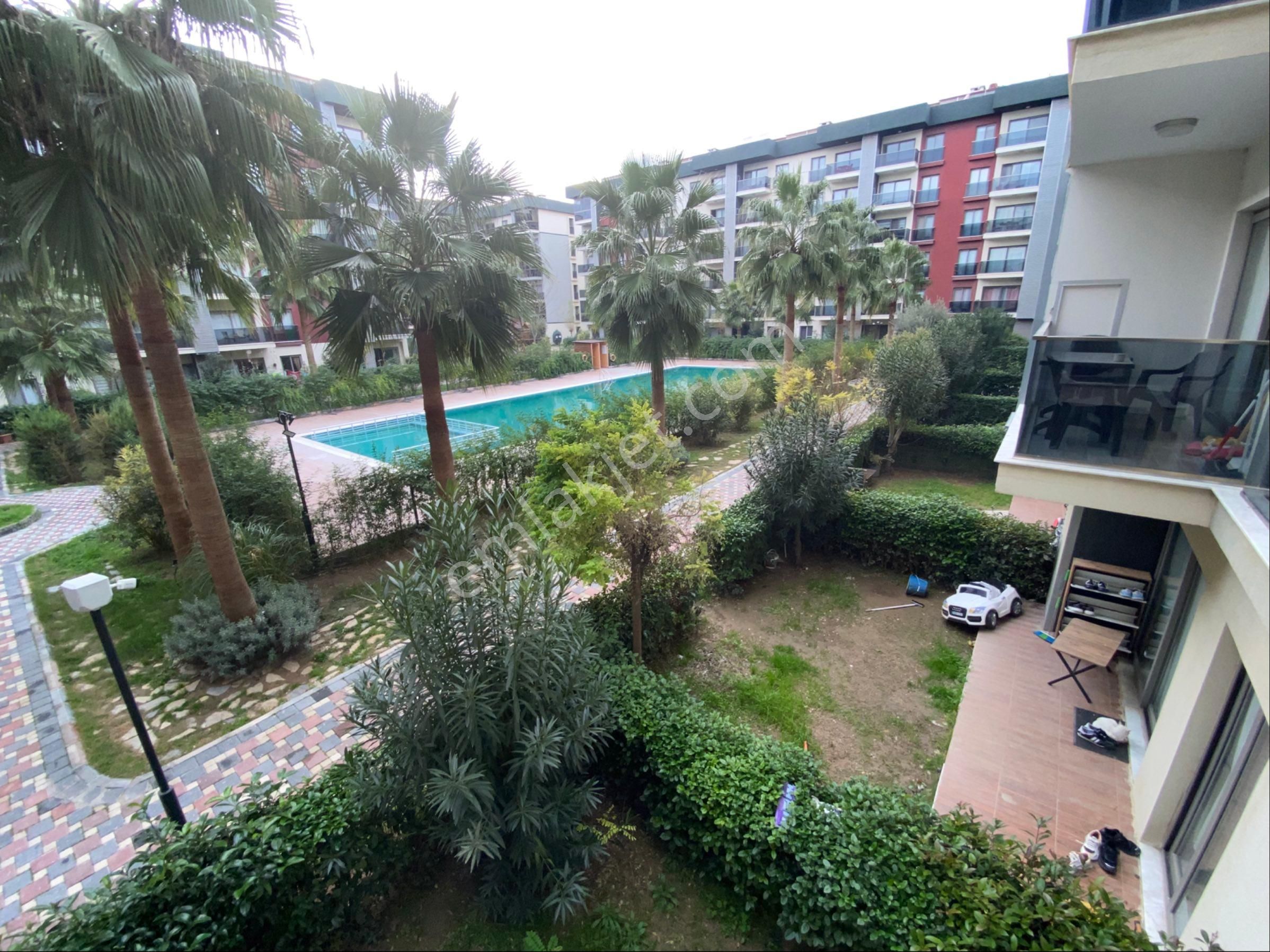 Torbalı’da Havuzlu Sitede Kiralık 1+1 Ara Kat Daire - Görsel 3