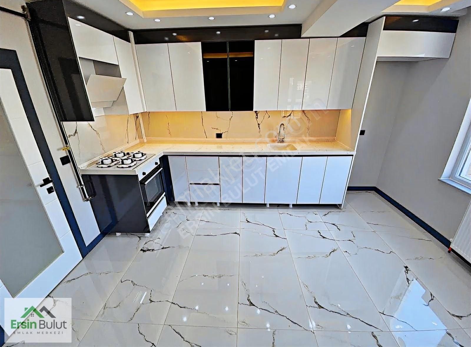 Ersin Bulut'tan Merkezde Ultra Lüx Yapılı Geniş Ferah 3+1 Daire - Görsel 2