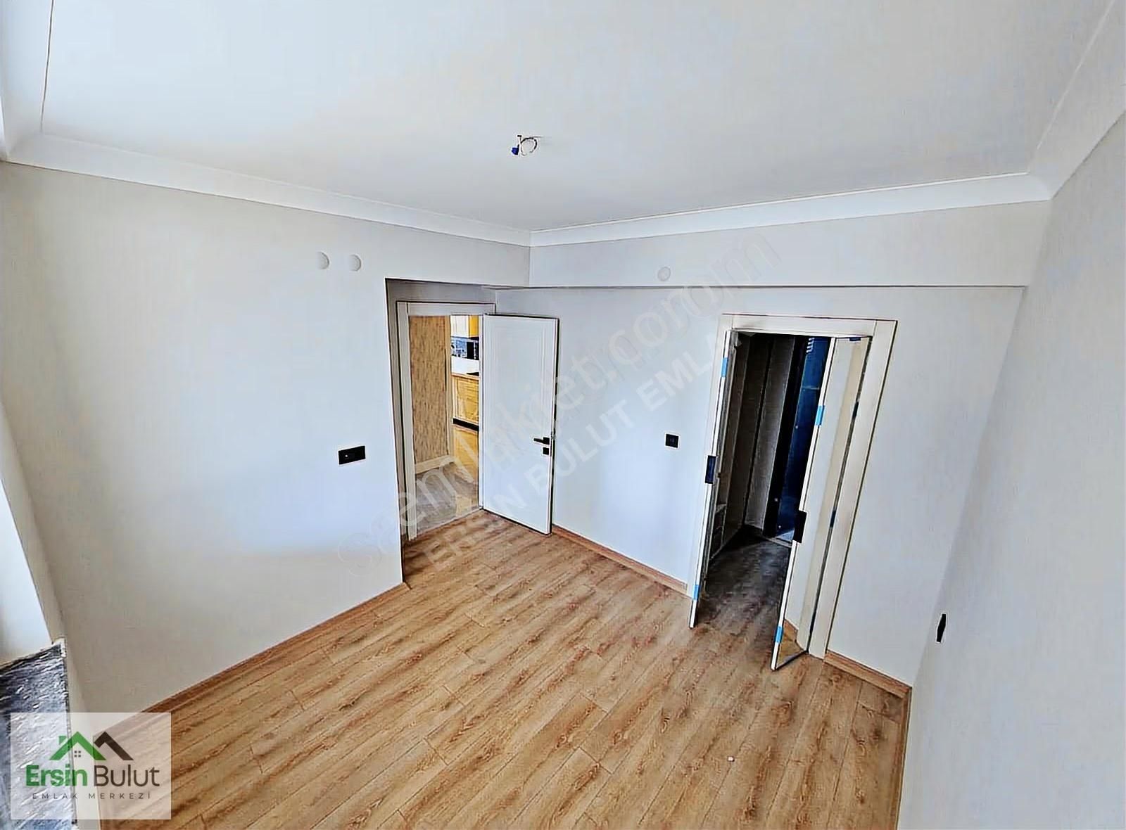 Bulut'tan Köşe Başı Lüx Yapılı G.odalı E.banyolu Acill 3+1 Daire