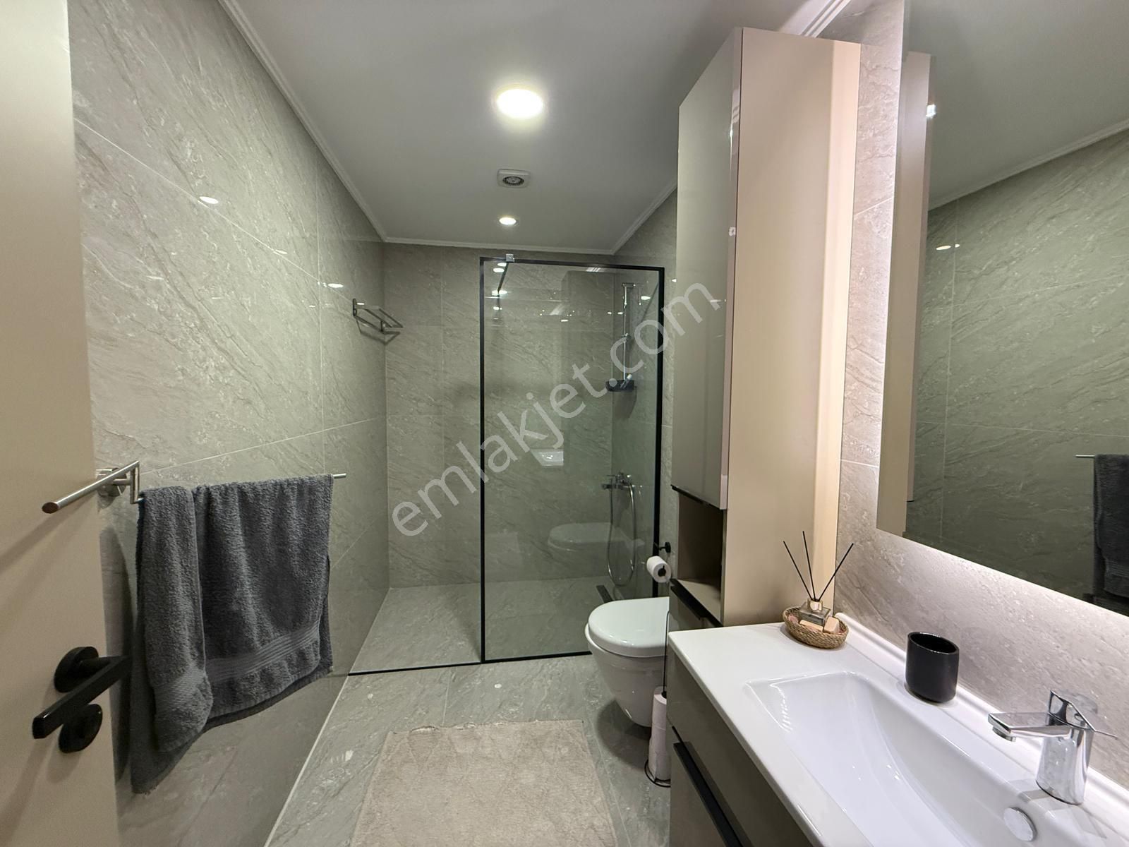 Pursaklar Saray Mehmet Zengin Emlak'tan Kapalı Otoparklı 4+1 Ultr Lüks Sitede Daire - Görsel 27