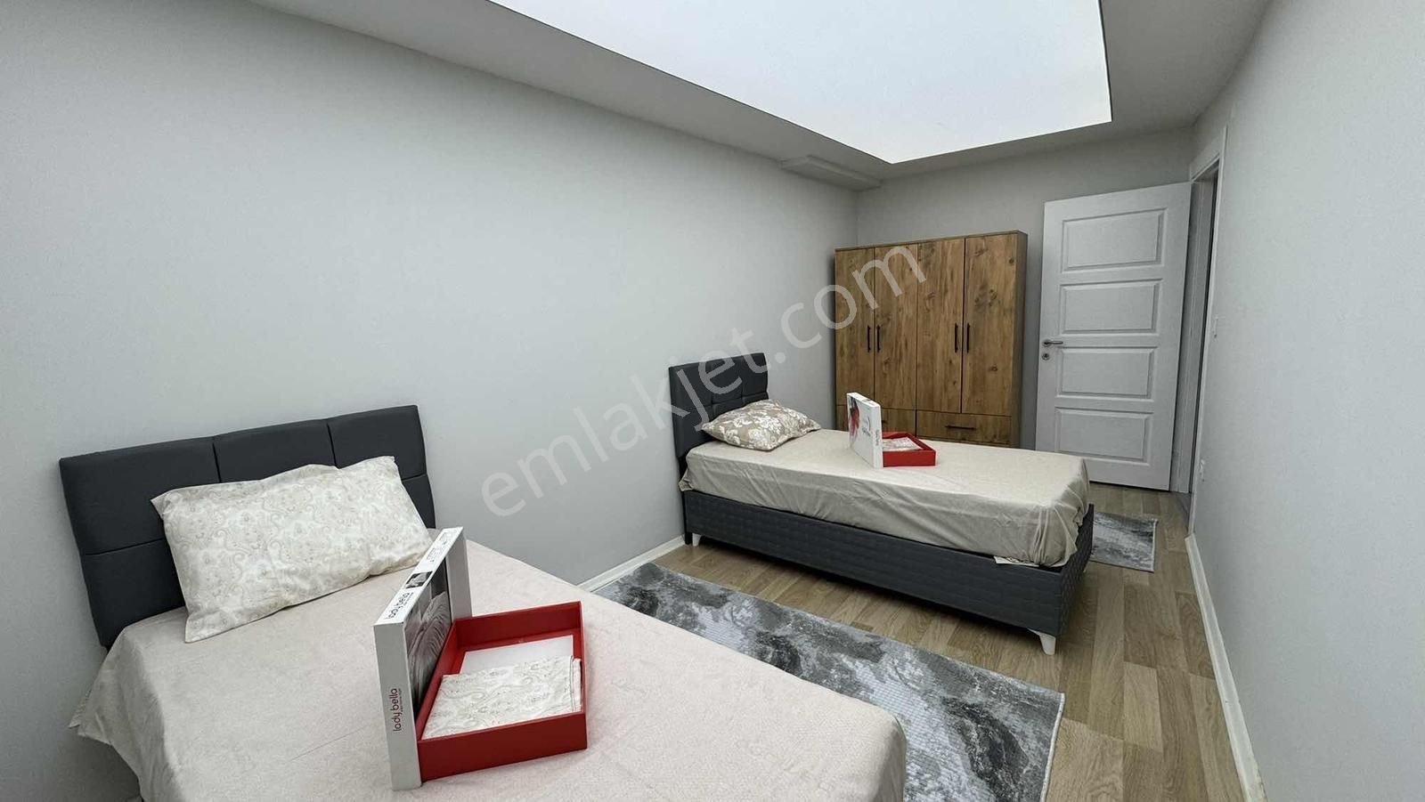 Axis Avmye Yakın Ana Cadde Üzerinde Full Eşyalı 2+1 Daire - Görsel 6