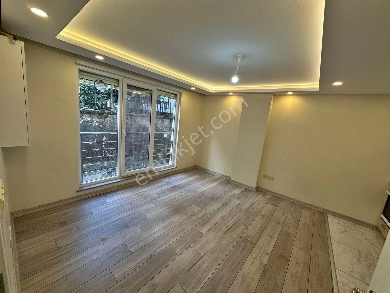 Yatırım'dan Çınar'da Minibüs Cad. Yakın Bahçe Teraslı 4yıllık2+1 - Görsel 9