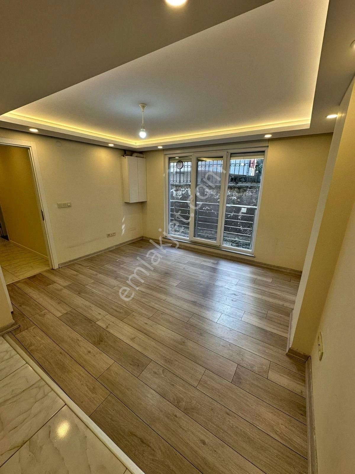 Yatırım'dan Çınar'da Minibüs Cad. Yakın Bahçe Teraslı 4yıllık2+1 - Görsel 11