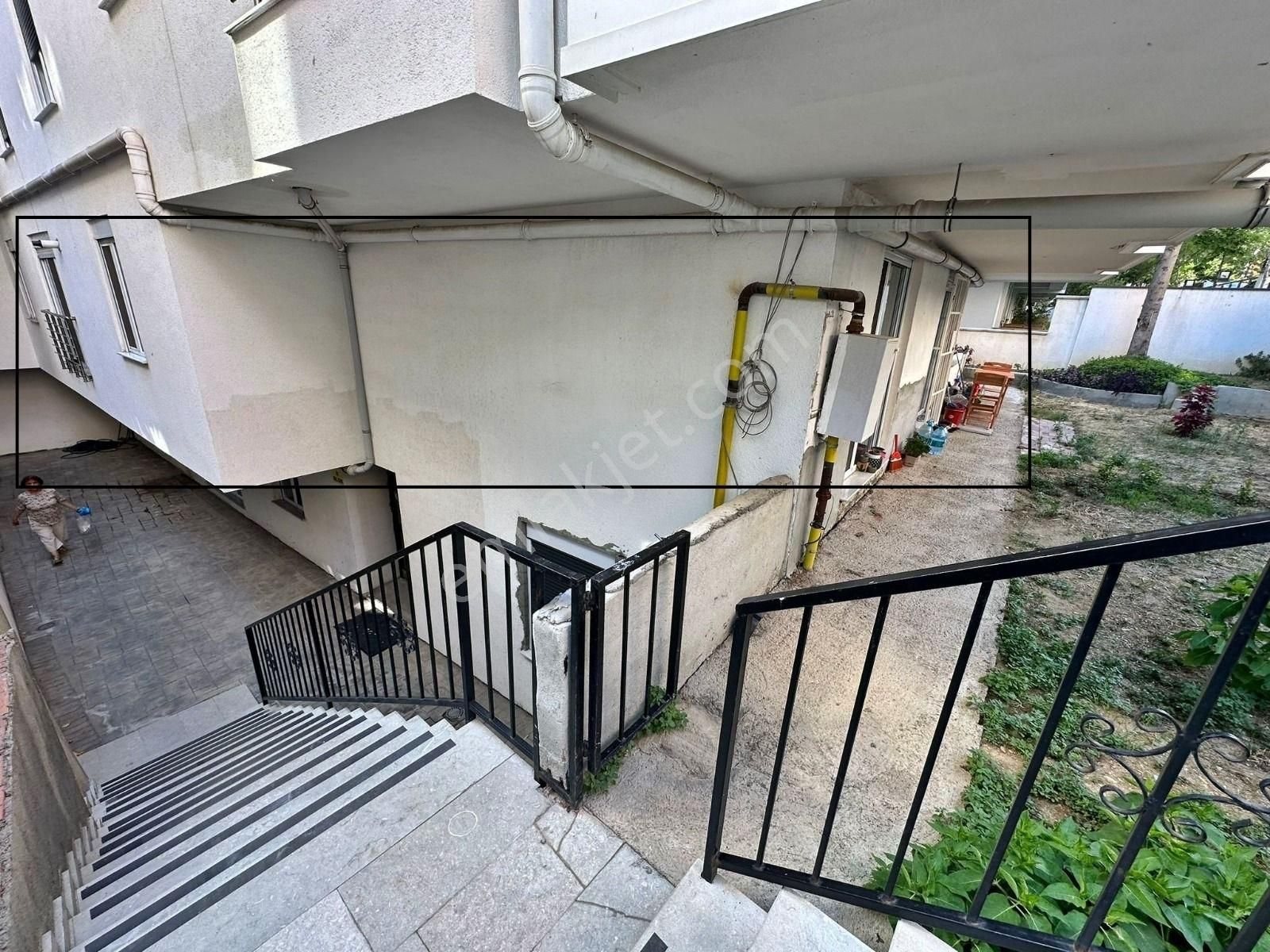 Yatırım'dan Çınar'da Minibüs Cad. Yakın Bahçe Teraslı 4yıllık2+1 - Görsel 28