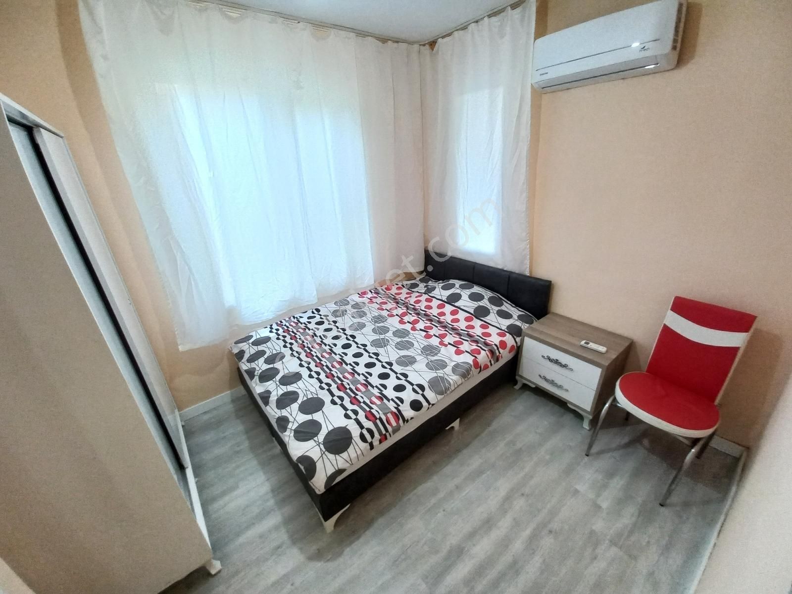 Güzelobada - Merkezi Konumda - Geniş - Eşyalı Kiralık 3+1 Daire! - Görsel 21