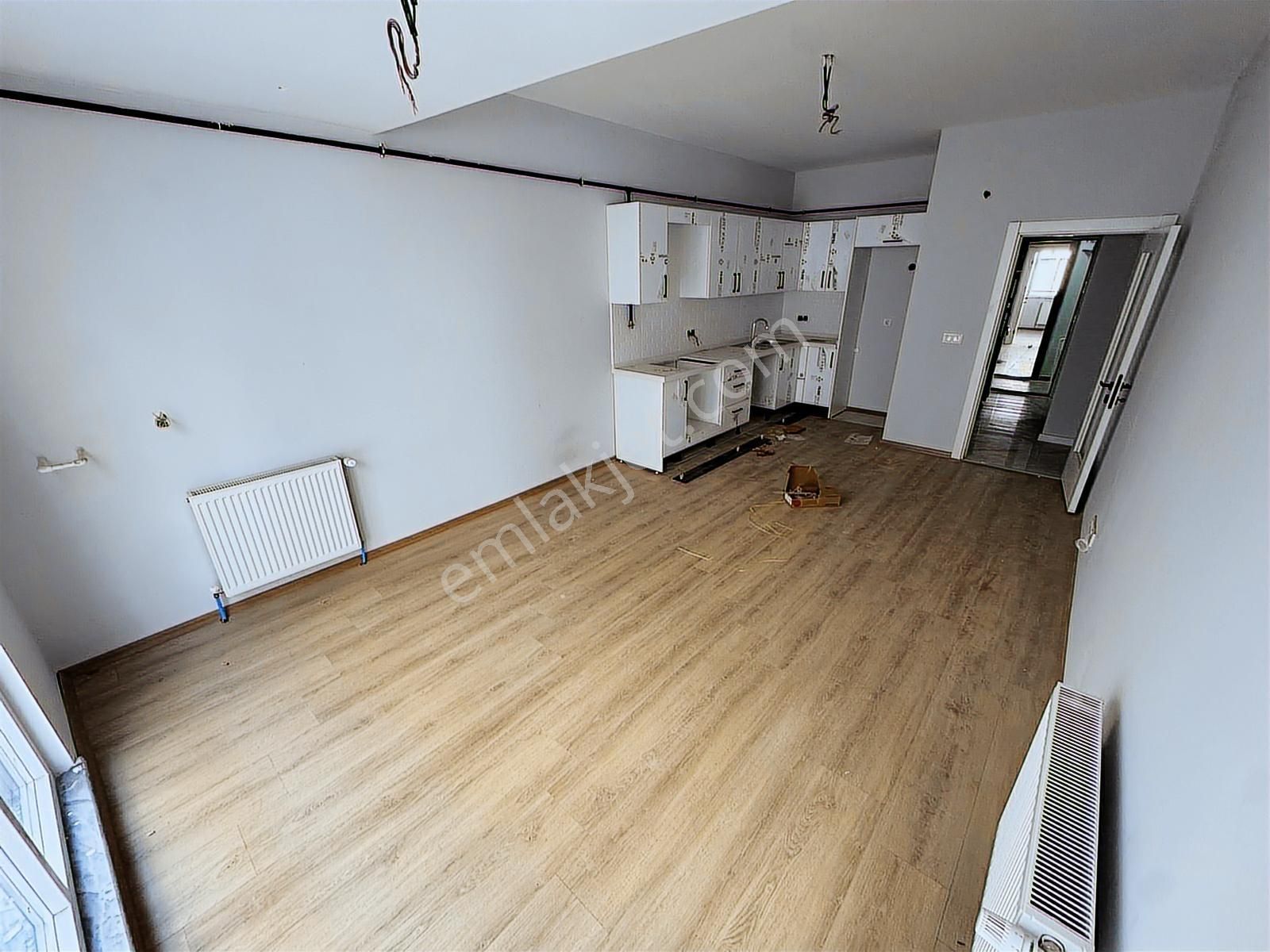 Yatırım'dan Altıntepe'de Balkonlu Sıfır Yapıda Katta Konforlu2+1 - Görsel 34