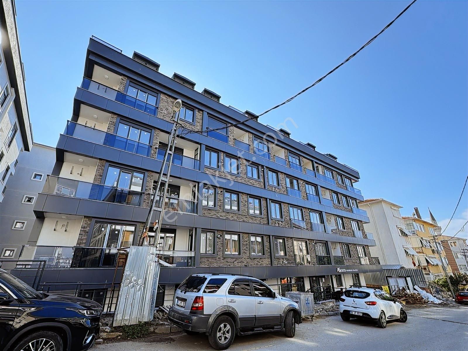 Yatırım'dan Altıntepe'de Balkonlu Sıfır Yapıda Katta Konforlu2+1 - Görsel 27