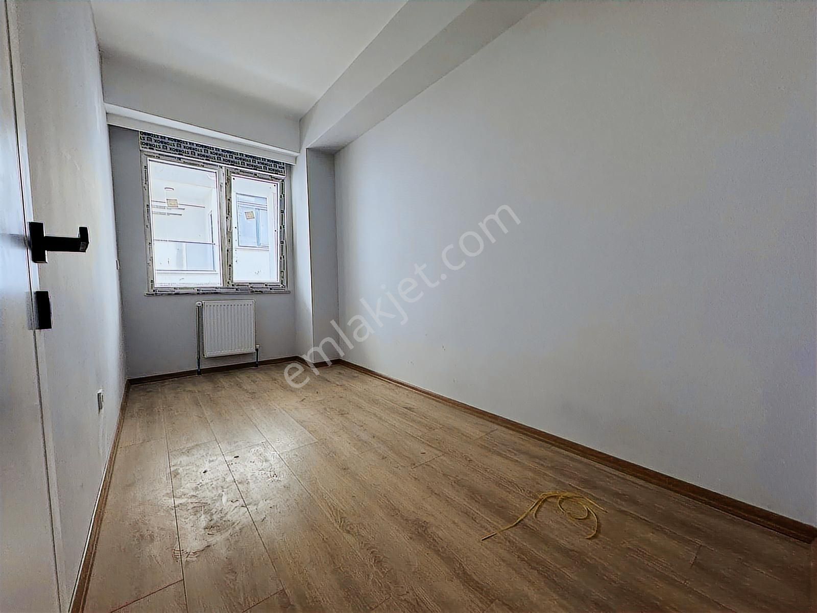 Yatırım'dan Altıntepe'de Balkonlu Sıfır Yapıda Katta Konforlu2+1 - Görsel 20