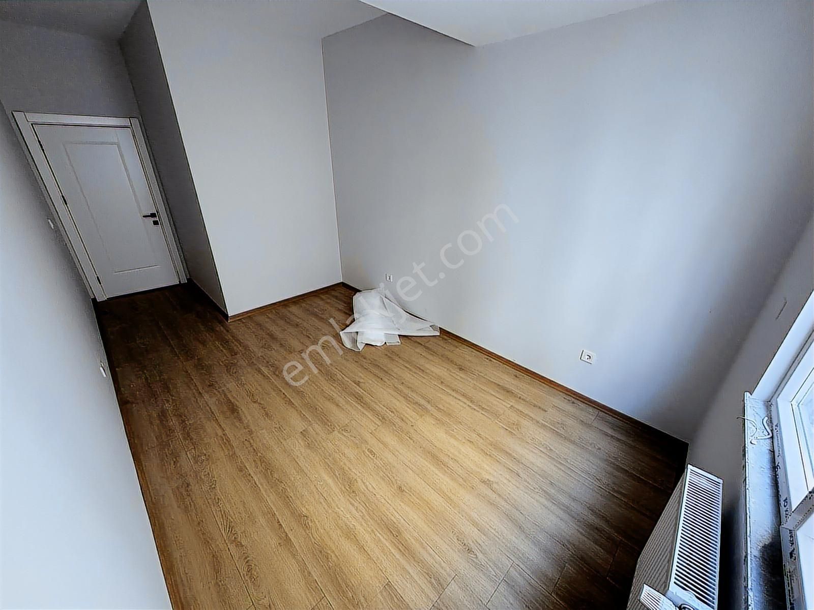 Yatırım'dan Altıntepe'de Balkonlu Sıfır Yapıda Katta Konforlu2+1 - Görsel 31