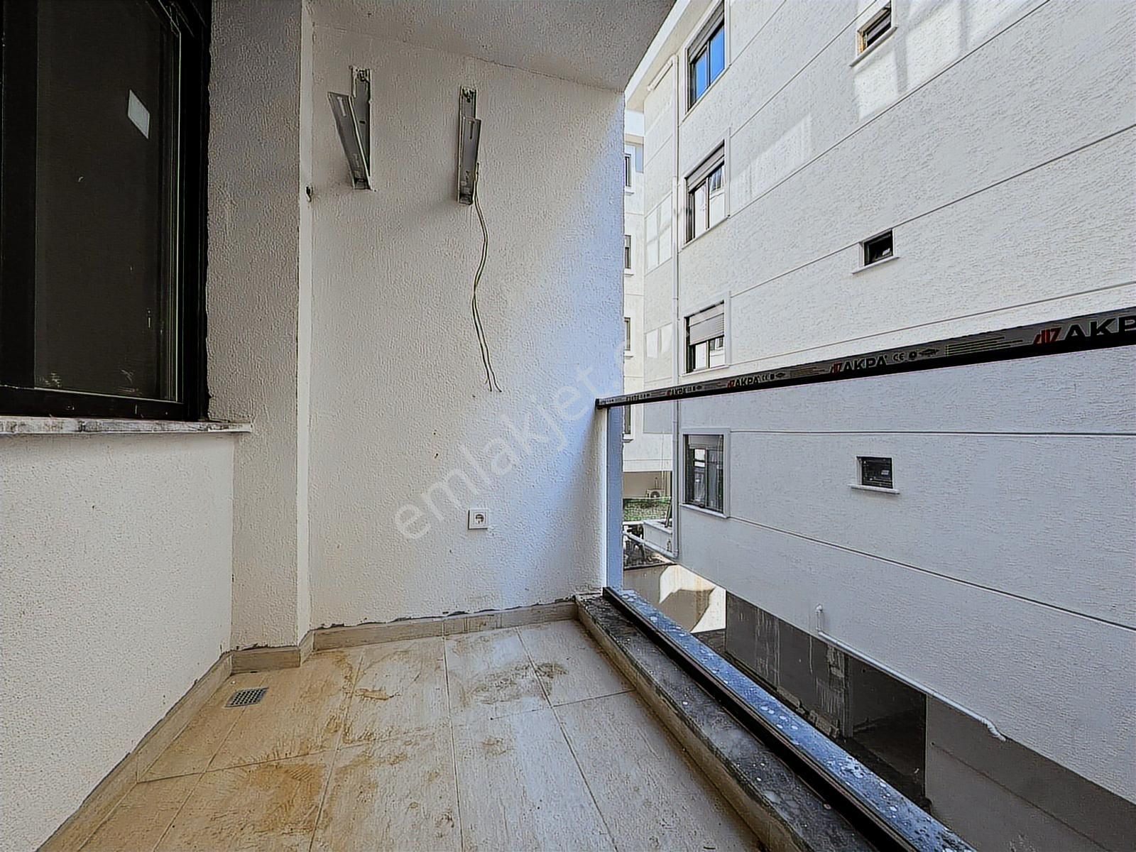 Yatırım'dan Altıntepe'de Balkonlu Sıfır Yapıda Katta Konforlu2+1 - Görsel 30