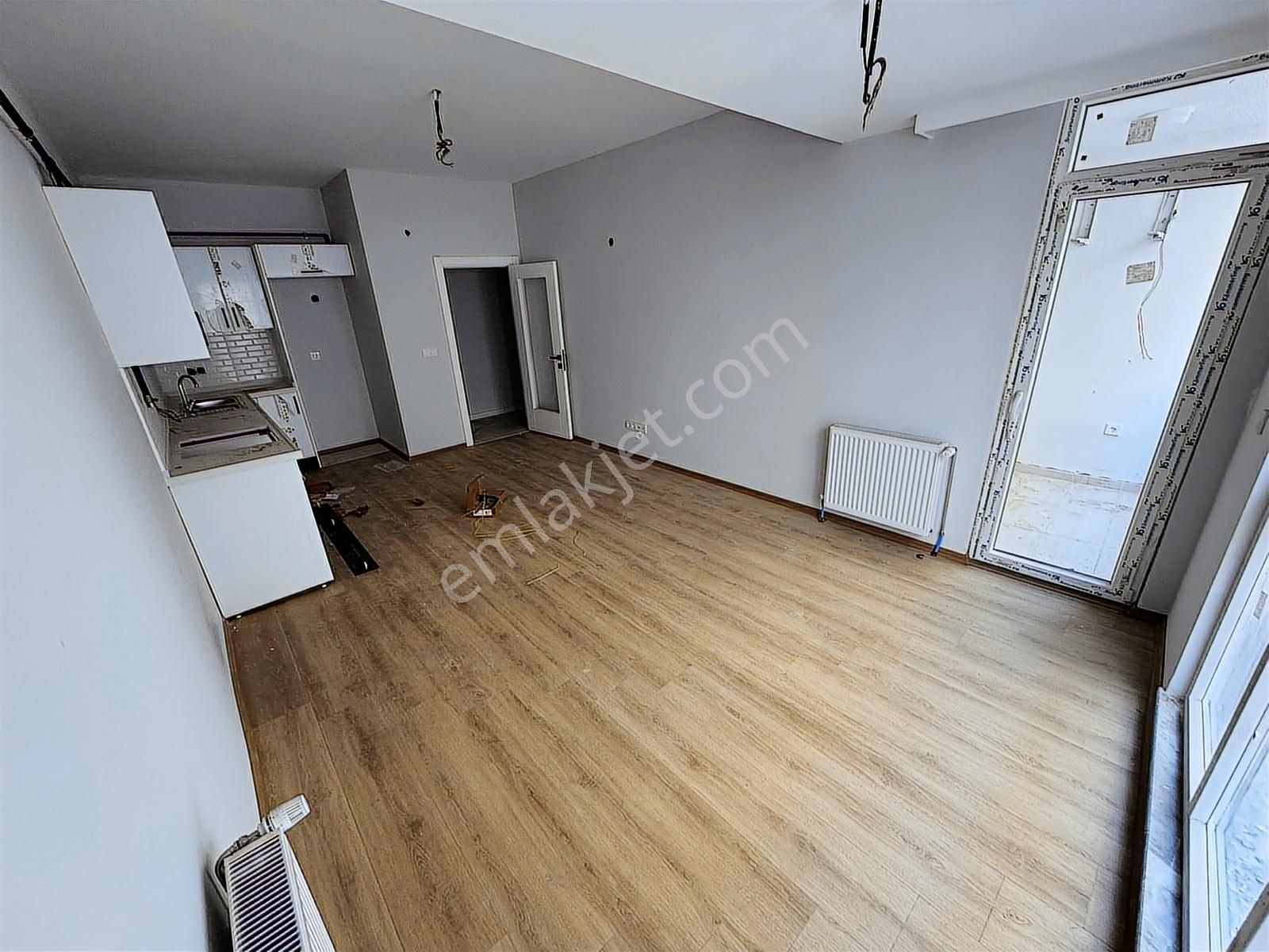 Yatırım'dan Altıntepe'de Balkonlu Sıfır Yapıda Katta Konforlu2+1 - Görsel 25