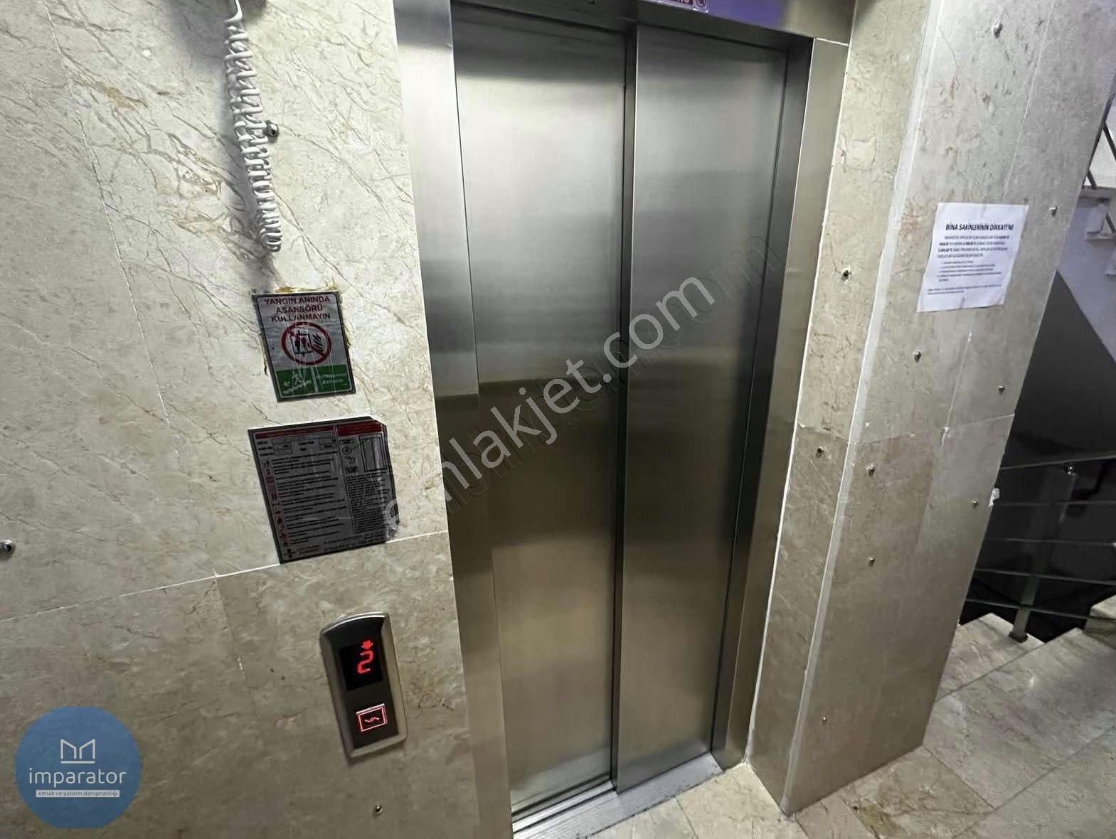 ▀imparator▀ Şok Fiyat! Cadde Yakını Ara Katta Full Yapılı 3+1!