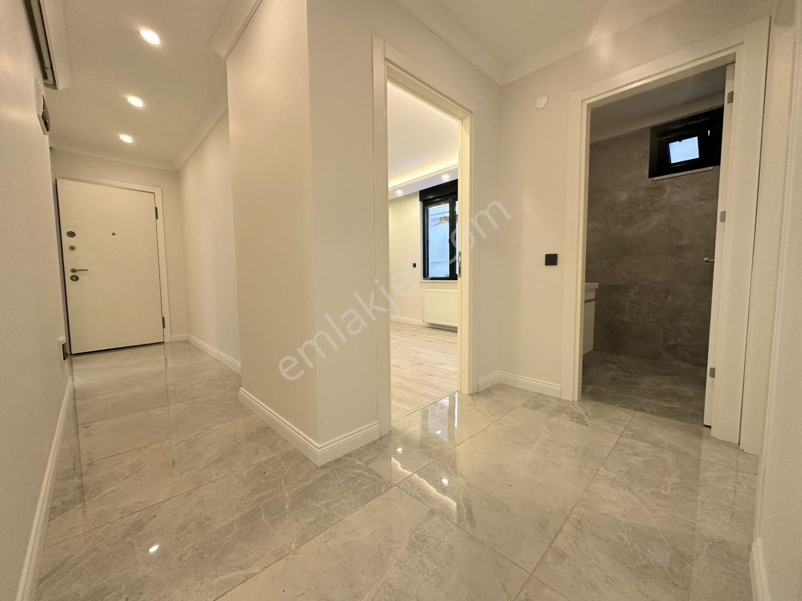 Yatırım'dan İdealtepe Sahilde Teras Kullanımlı 1yıllık 3+1 - Görsel 12