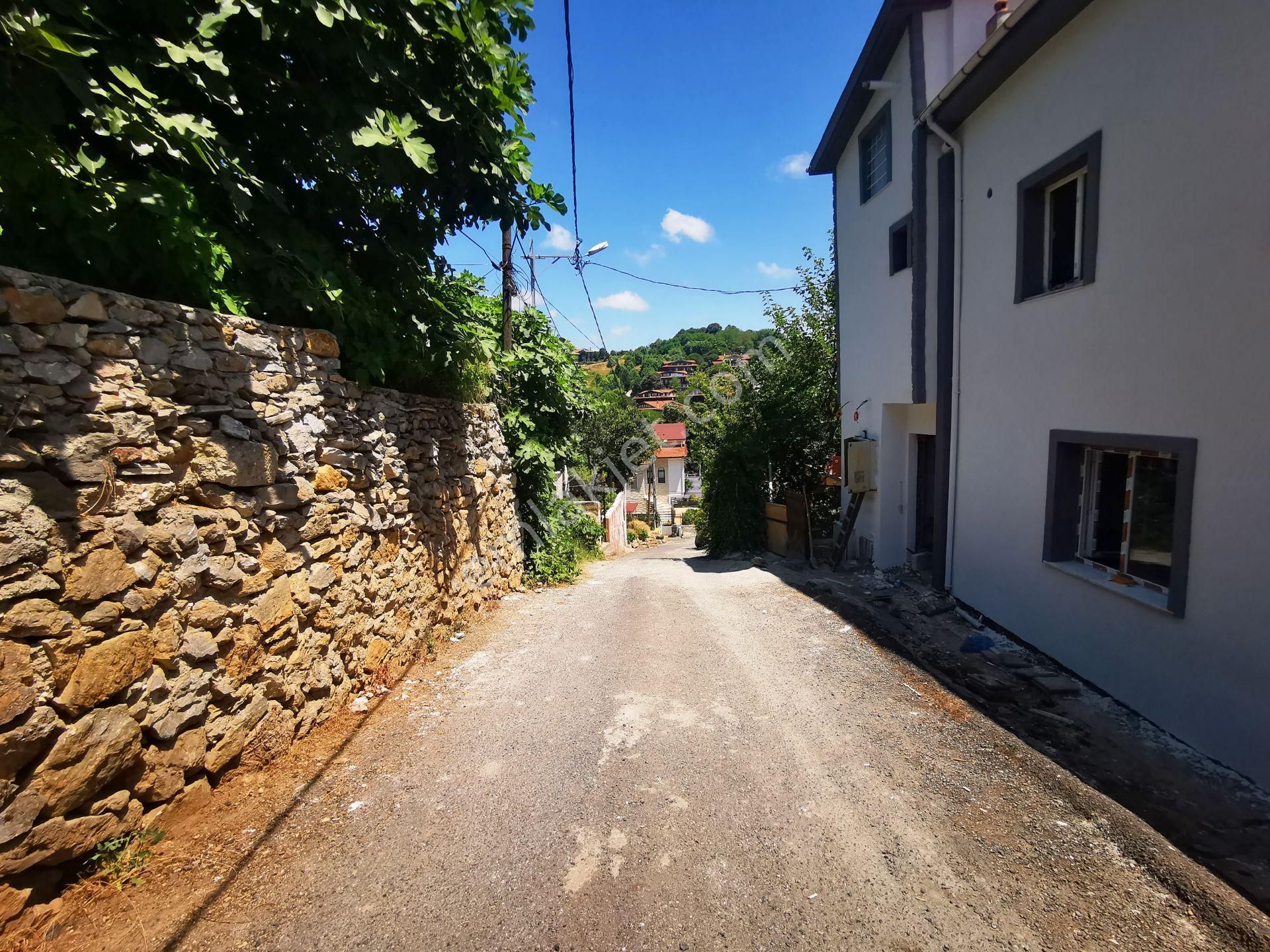 Beykoz'da 263m2 Boğaz Ön Görünümlü Yeri Belli Olan Satılık Arsa - Görsel 4