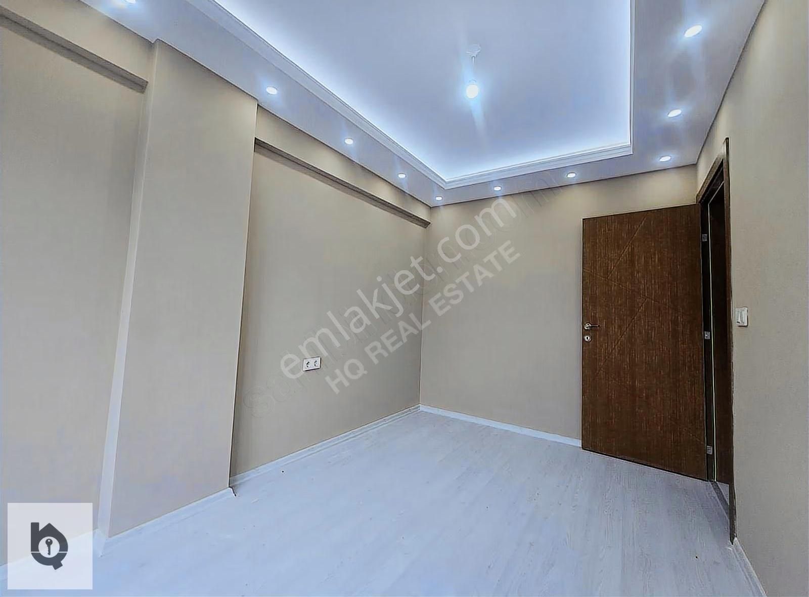 Hq Emlaktan Plaja 2km Mesafe'de Havuzlu Binada Satılık 1+1 Daire - Görsel 2