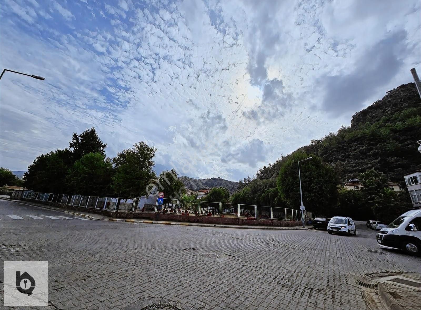 Hq Emlaktan Fethiye Kesikkapı Satılık Çok İyi Konumda 2+1 Daire