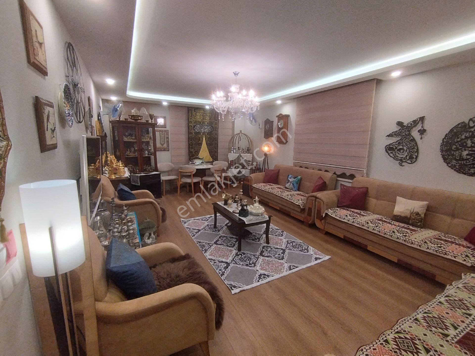 Turyap' Tan Merkezde Ful Eşyalı Satılık Lüks 3+1 Daire - Görsel 4