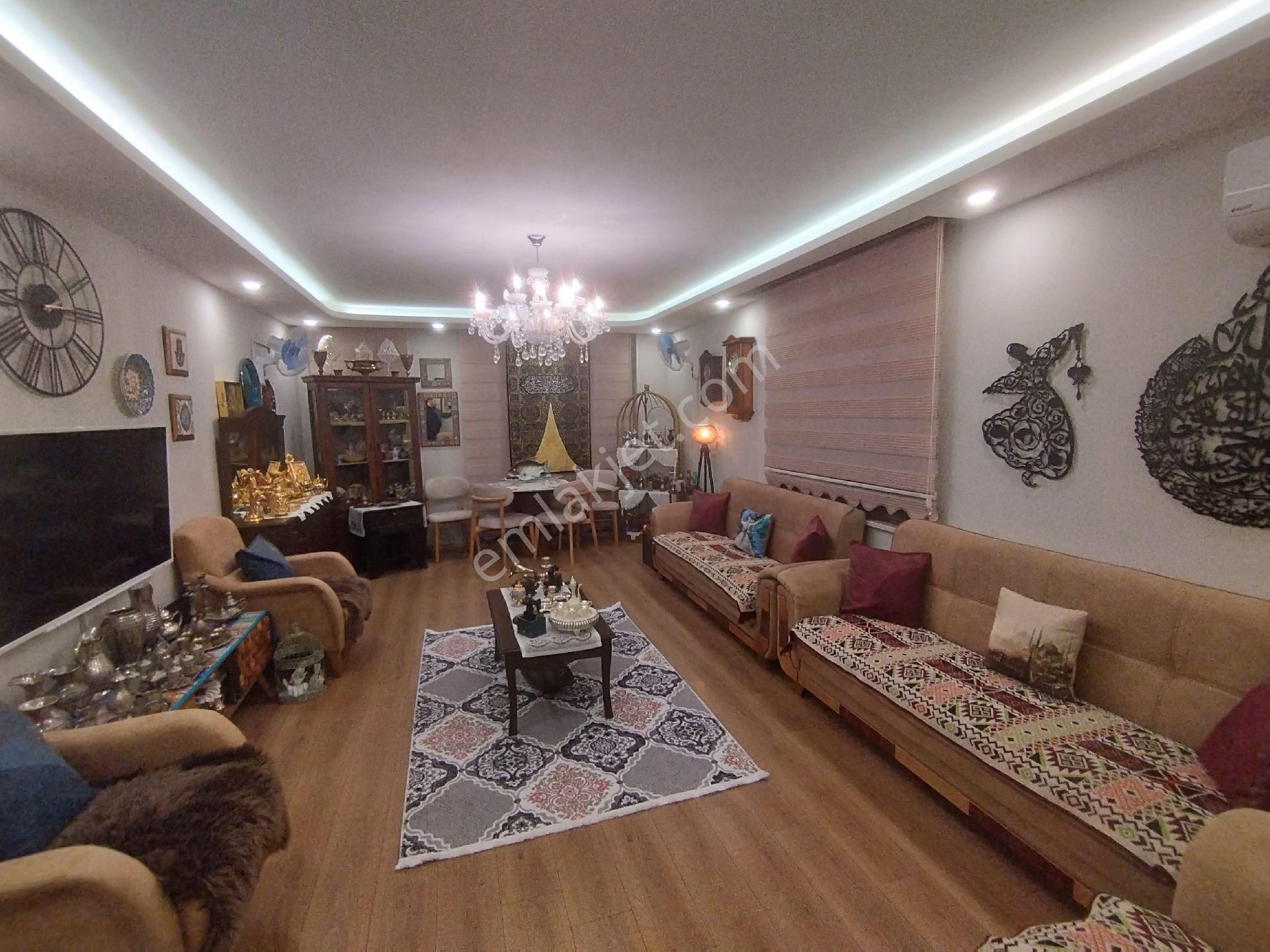 Turyap' Tan Merkezde Ful Eşyalı Satılık Lüks 3+1 Daire