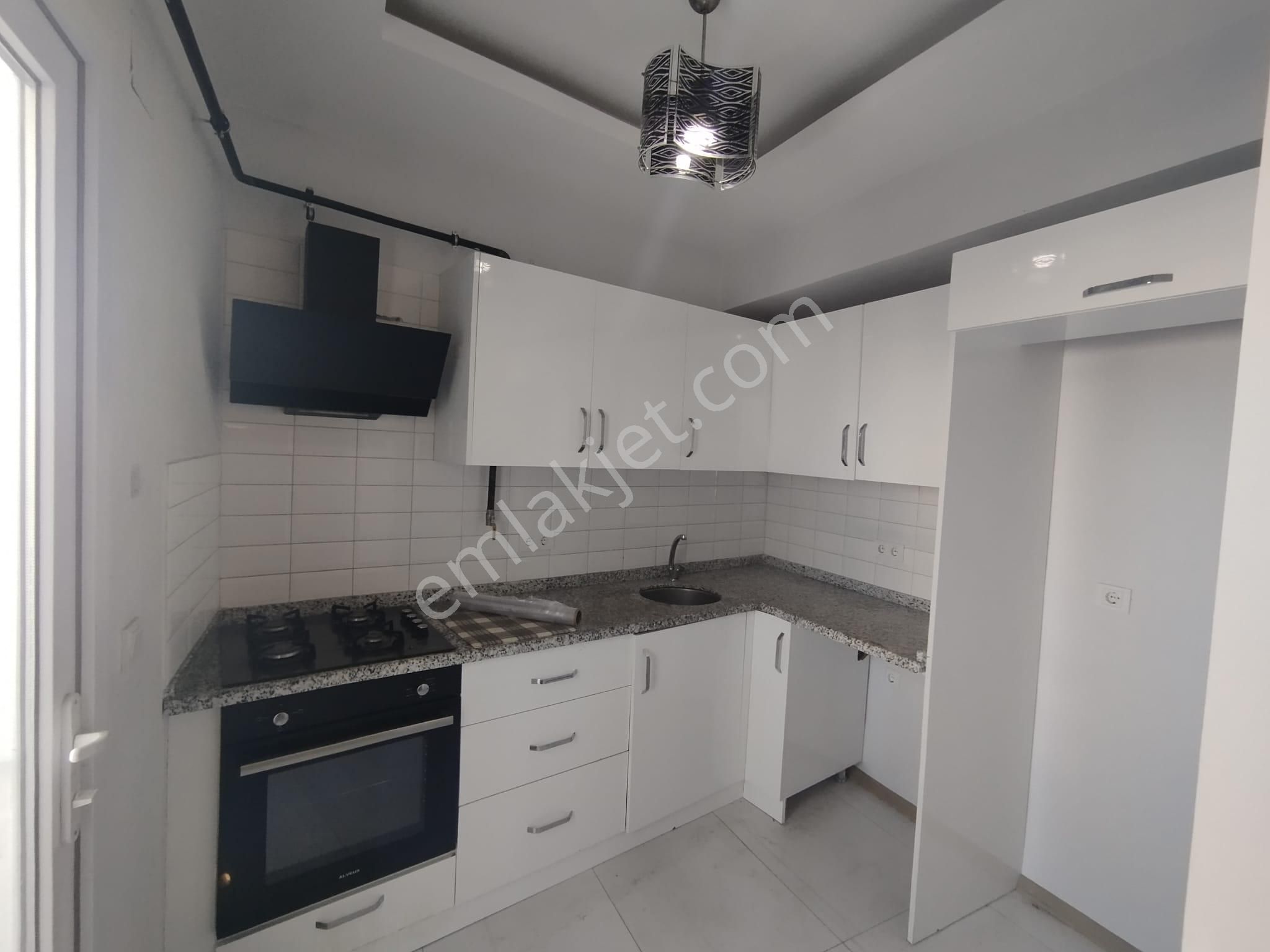 Kenan Evren Bulvarında Yeni Bianda 2+1 Ekstralı Daire
