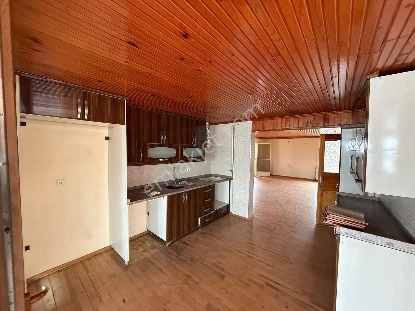 3ev Emlak'tan Kurttepe Mah. Göl Manzaralı 4+1 Kiralık Daire - Görsel 10