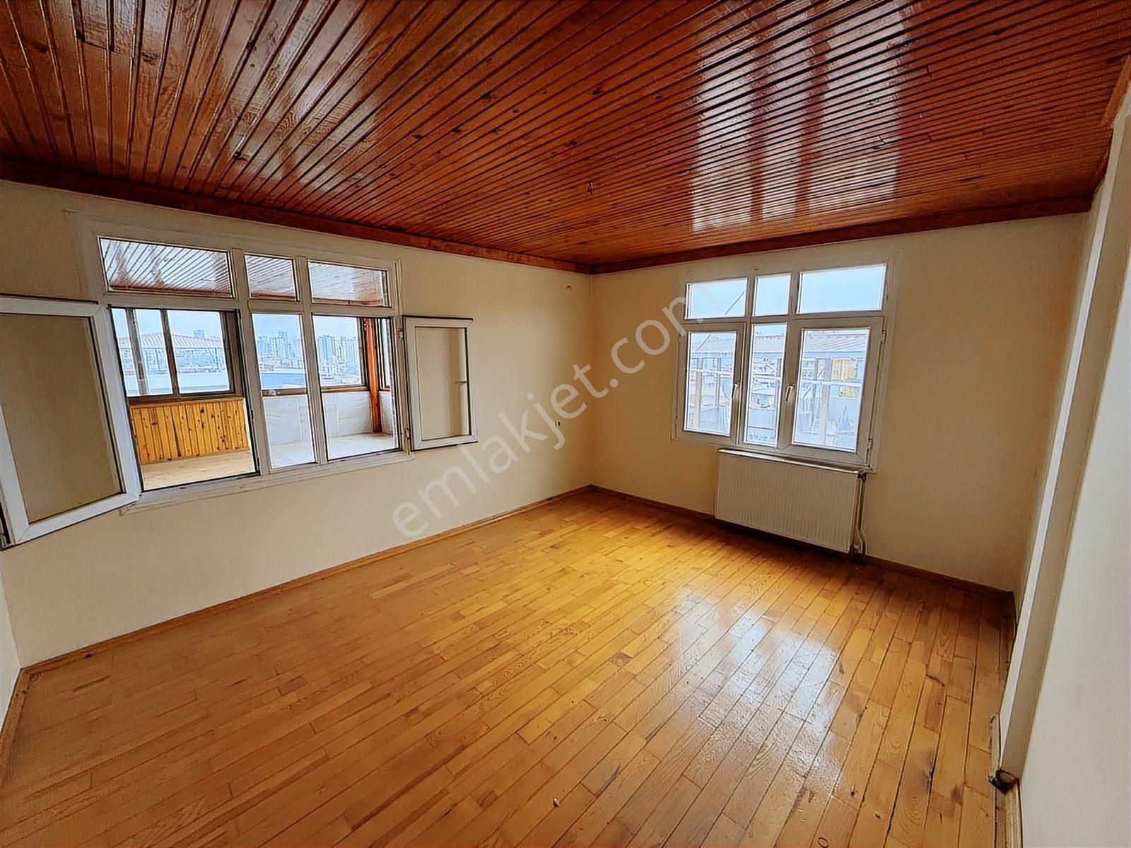 3ev Emlak'tan Kurttepe Mah. Göl Manzaralı 4+1 Kiralık Daire - Görsel 7