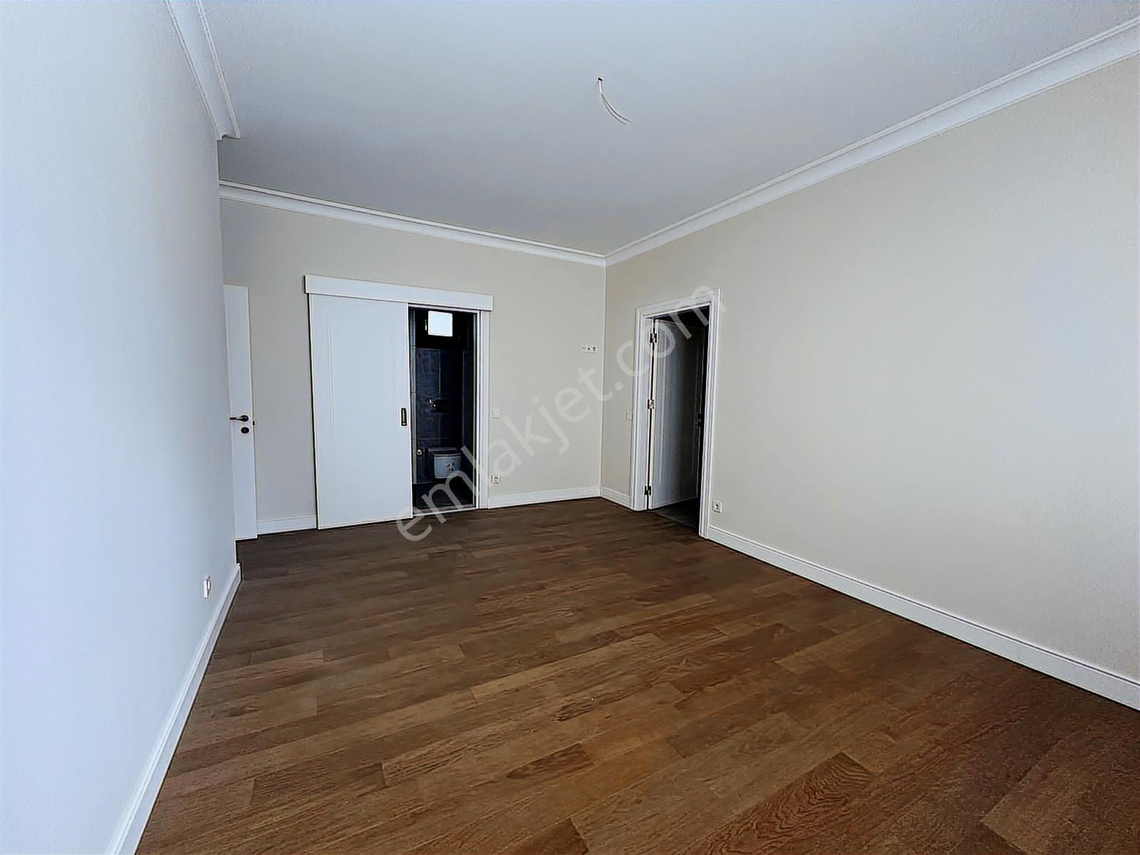 Plaj Yolu Sokak, Sahile 3 Dk Mesafede Eşsiz 4+1 Satılık Daire - Görsel 10