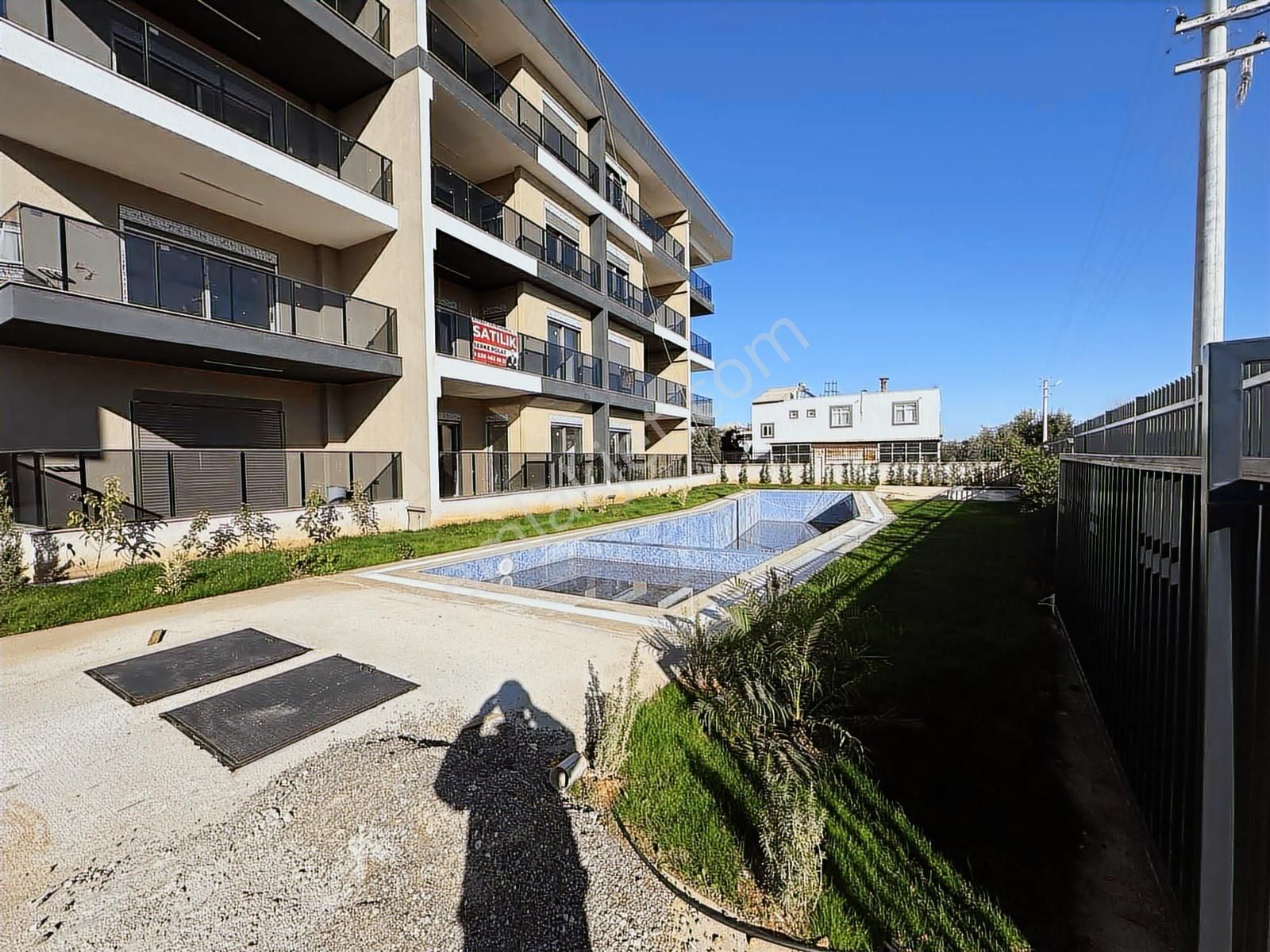 Atabay'dan Güzelyurtda 1+1 Katta Oturuma Hazır Havuzlu Tek Blok - Görsel 5