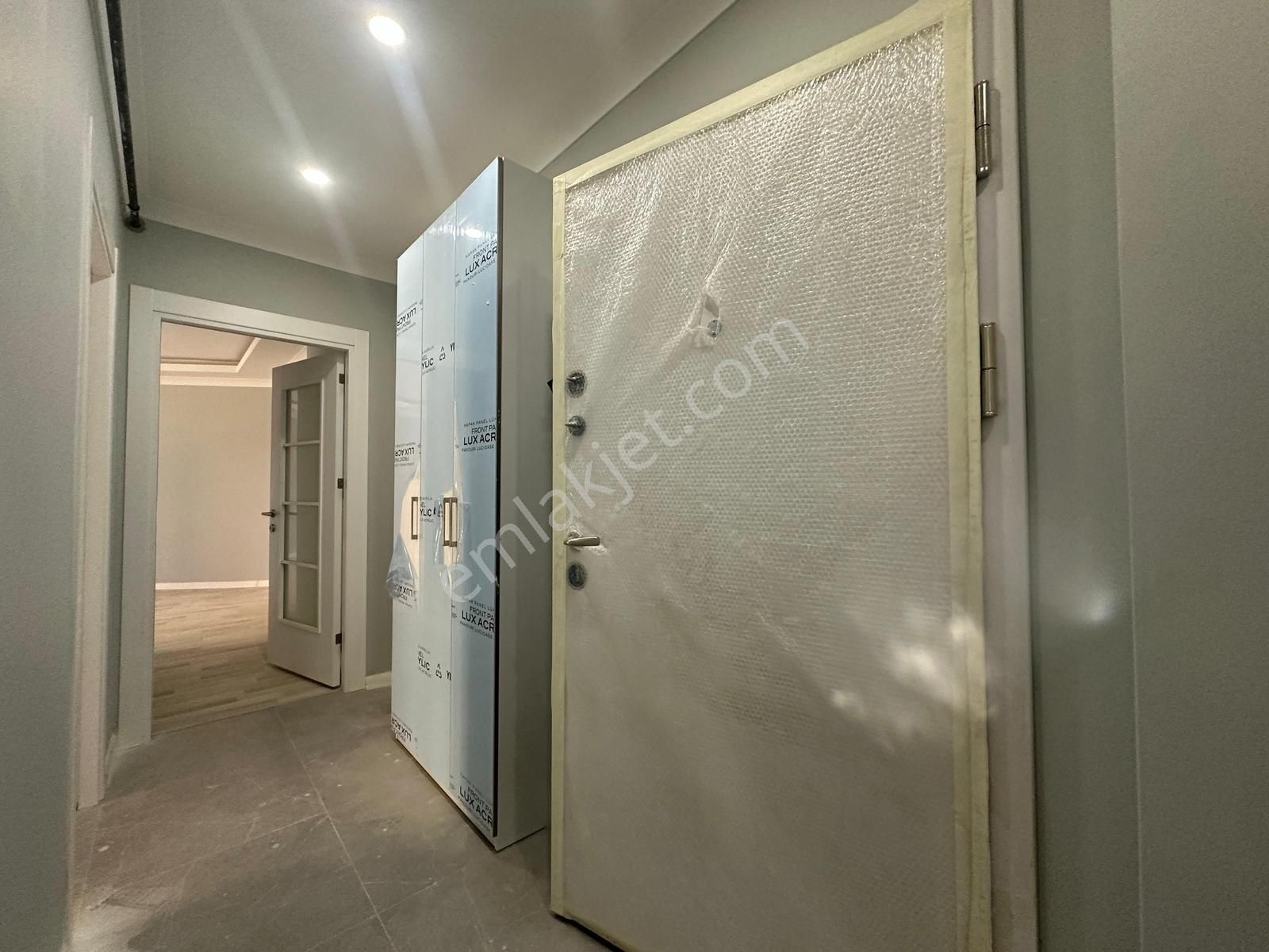 Yatırım'dan Küçükyalı Çınar Sahilde Sıfır Yapı Katta Ön Cephe2+1 - Görsel 22