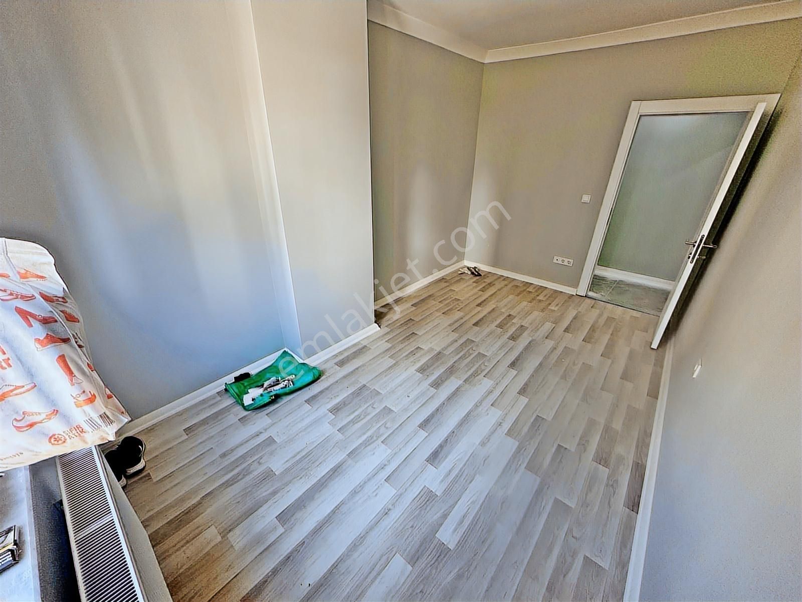 Yatırım'dan Küçükyalı Çınar Sahilde Sıfır Yapı Katta Ön Cephe2+1 - Görsel 15